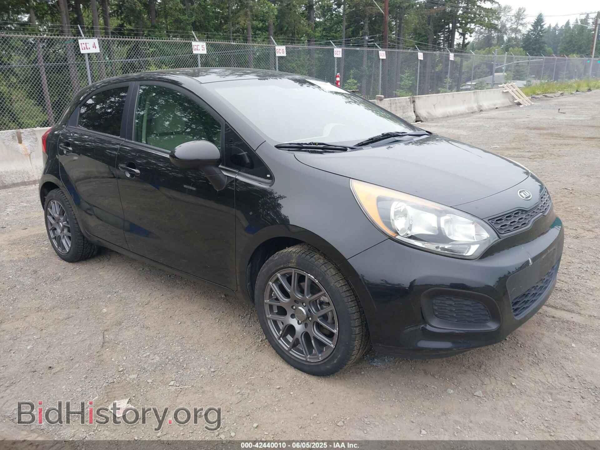 Фотография KNADM5A31C6066423 - KIA RIO5 2012