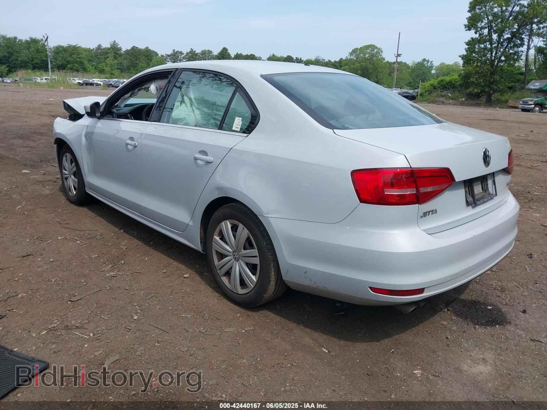 2017 VOLKSWAGEN JETTA - VIN: 3VW2B7AJ5HM223207 - Фото 3