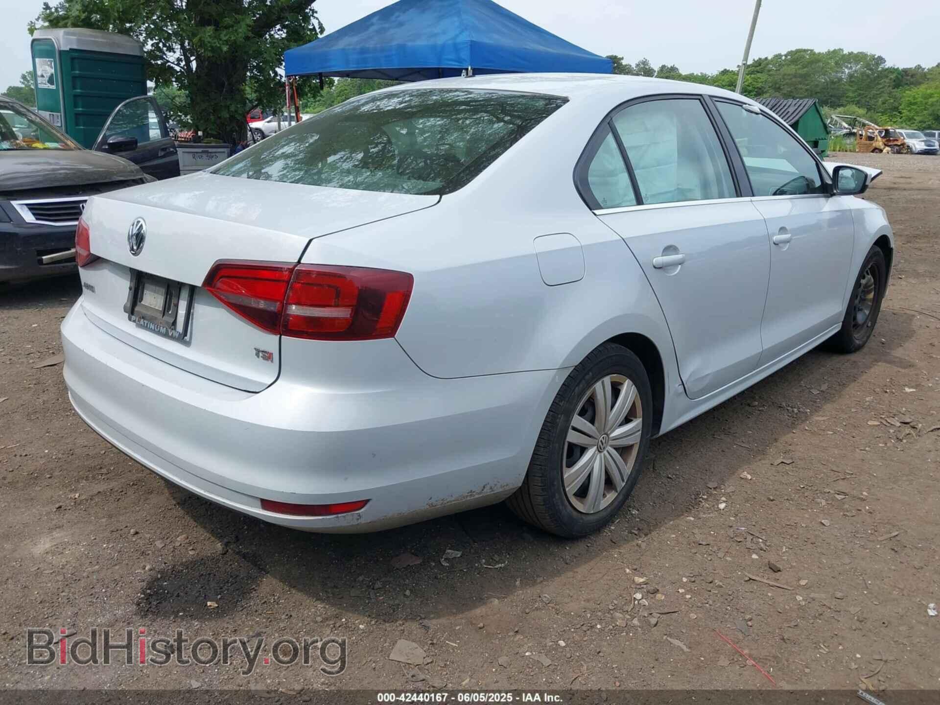 2017 VOLKSWAGEN JETTA - VIN: 3VW2B7AJ5HM223207 - Фото 4