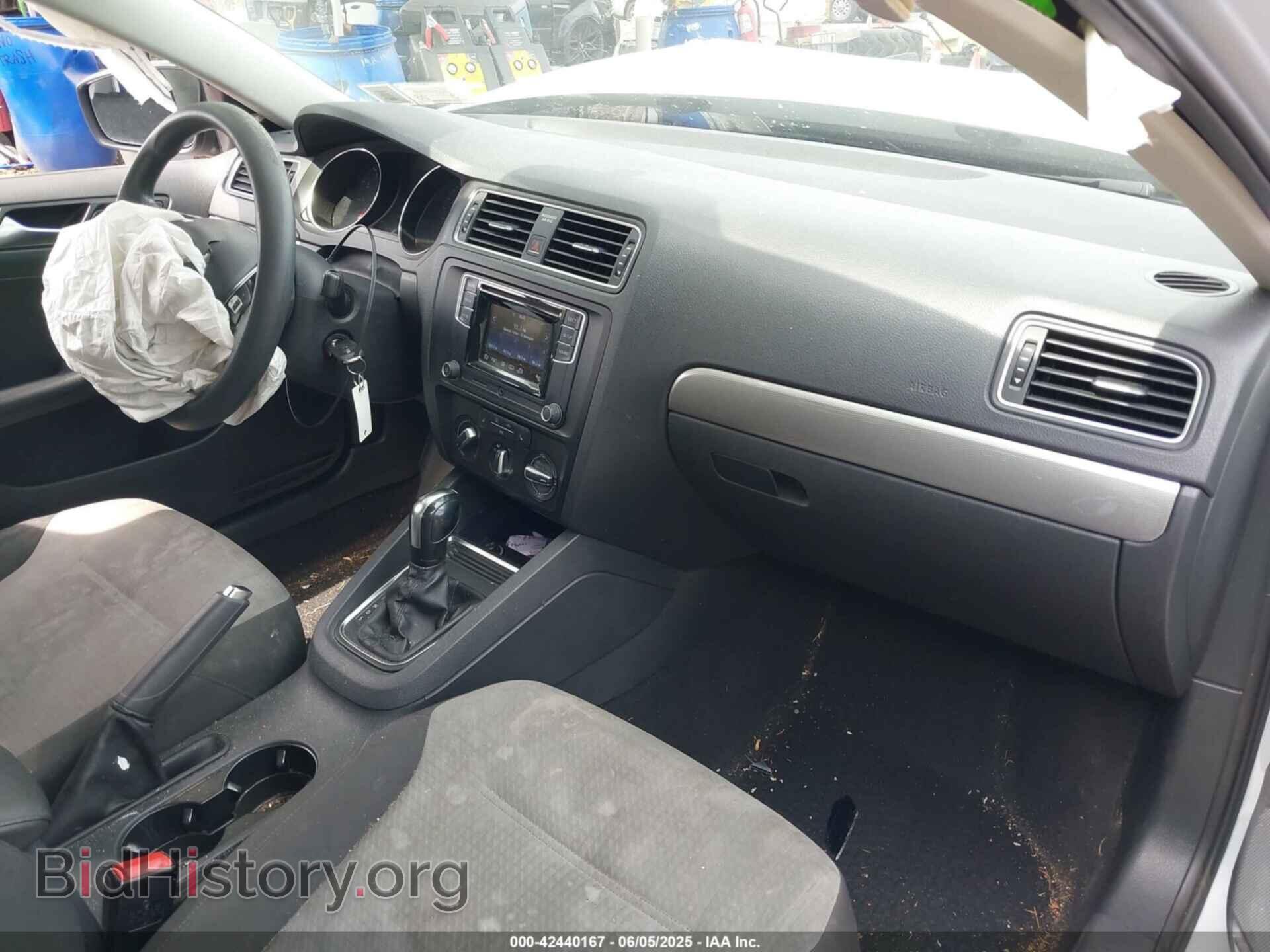 2017 VOLKSWAGEN JETTA - VIN: 3VW2B7AJ5HM223207 - Фото 5