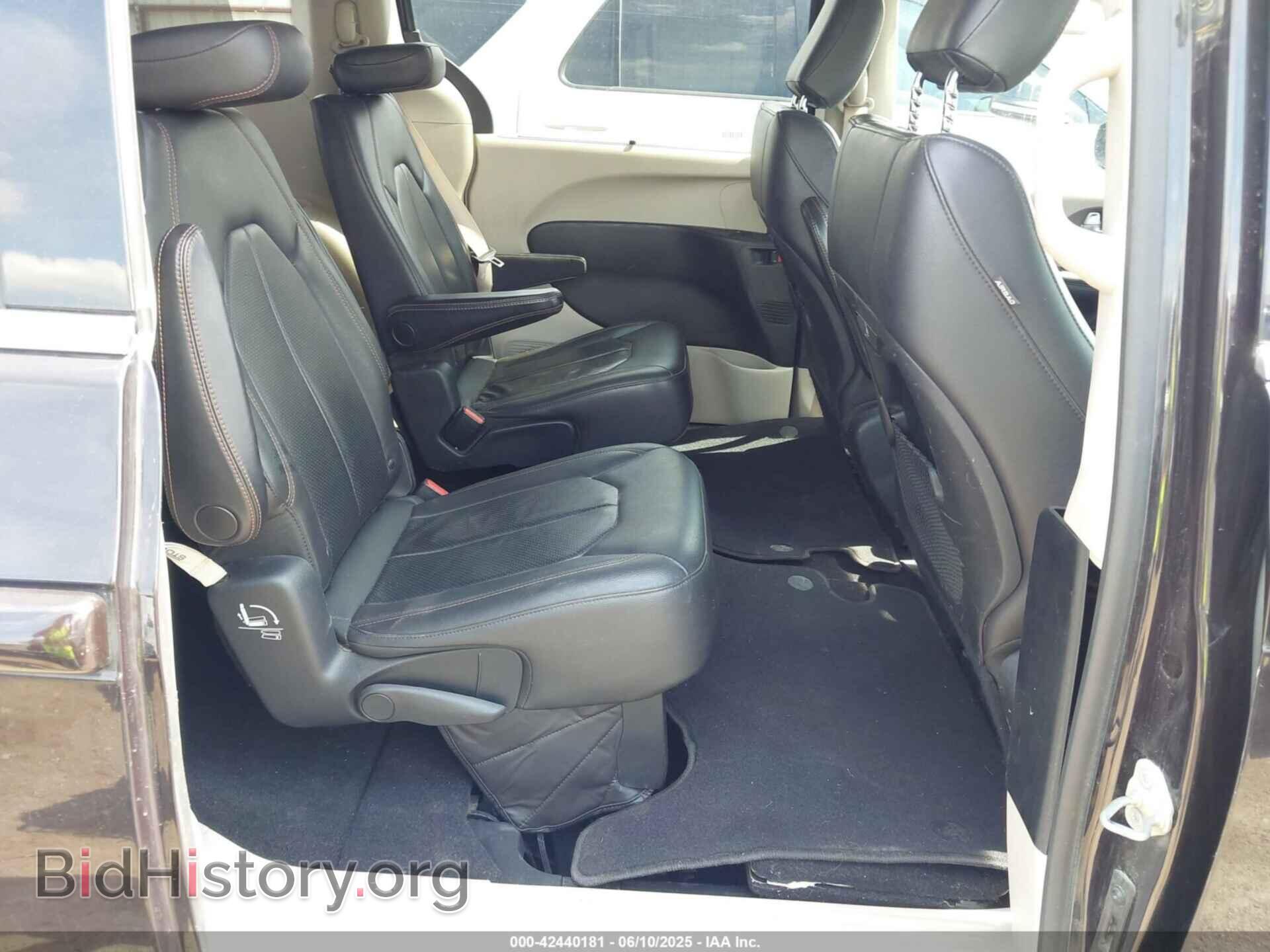 2018 CHRYSLER PACIFICA - VIN: 2C4RC1BG9JR262850 - Фото 8