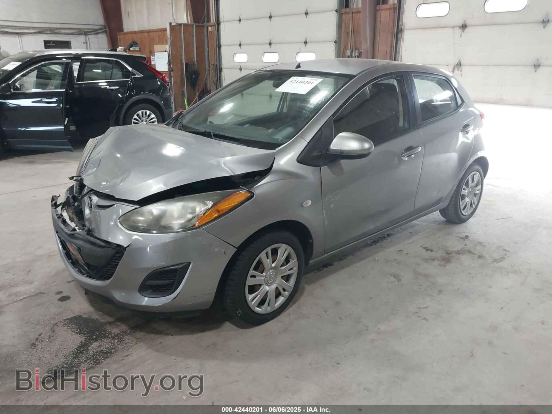 2014 MAZDA MAZDA2 - VIN: JM1DE1KY4E0178206 - Фото 2