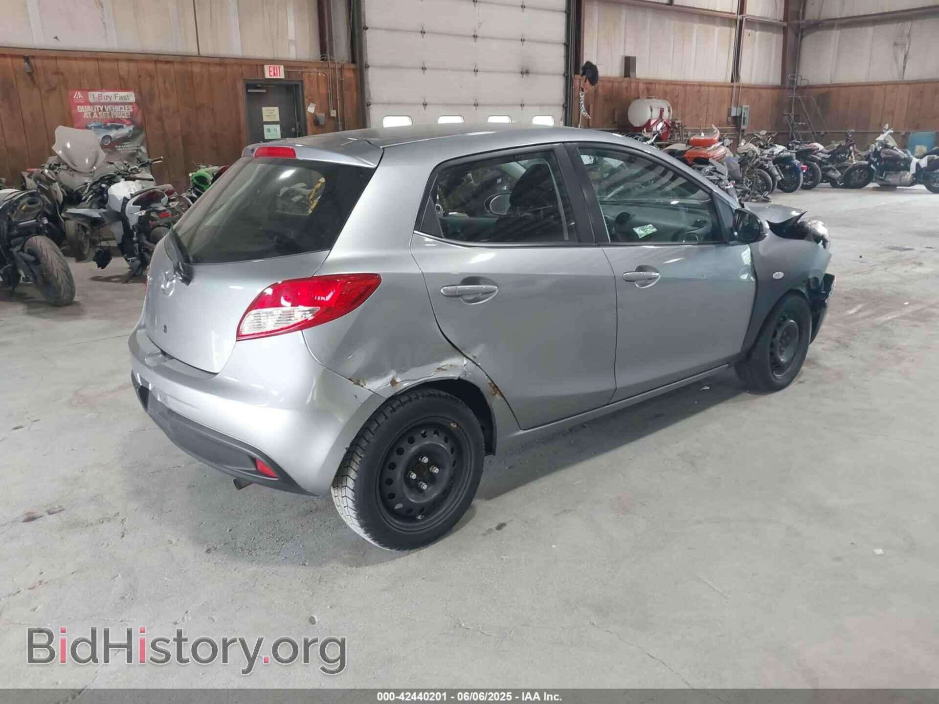 2014 MAZDA MAZDA2 - VIN: JM1DE1KY4E0178206 - Фото 4