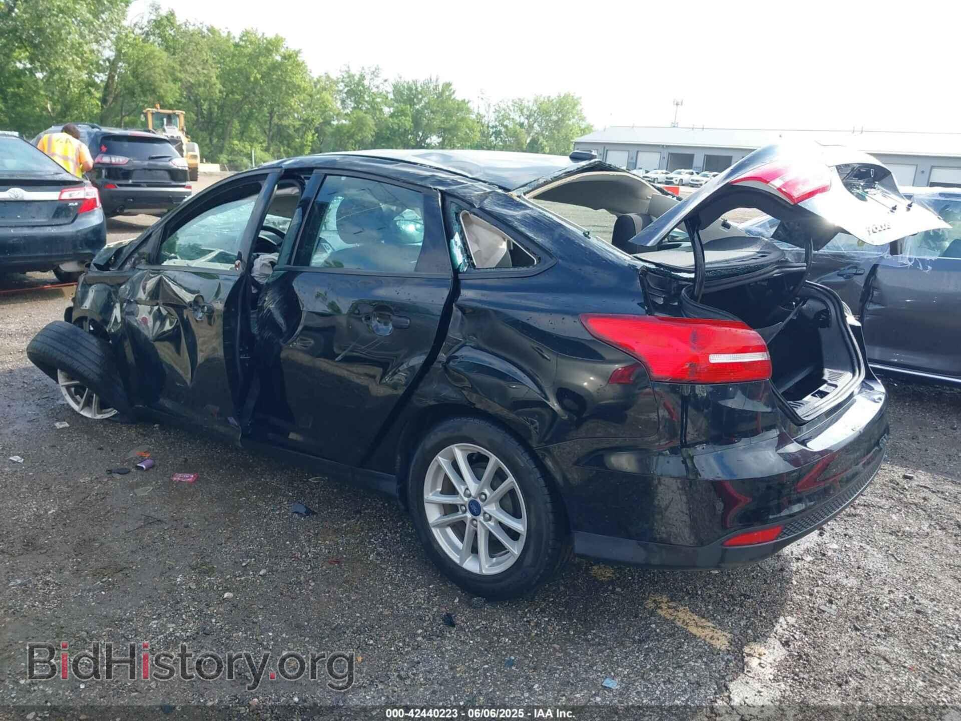 2017 FORD FOCUS - VIN: 1FADP3F2XHL305514 - Фото 3