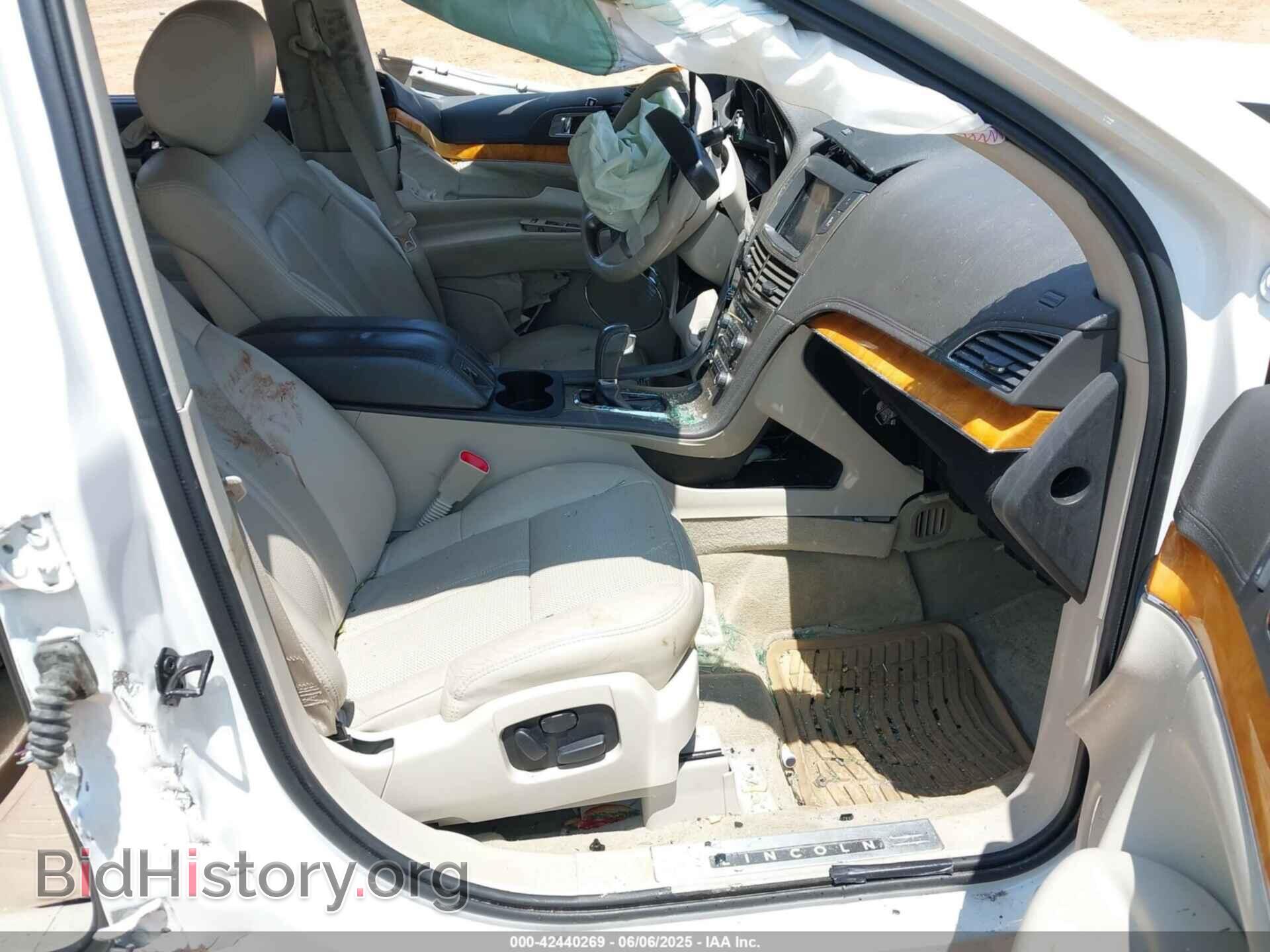 2012 LINCOLN MKT - VIN: 2LMHJ5AT6CBL52895 - Фото 5