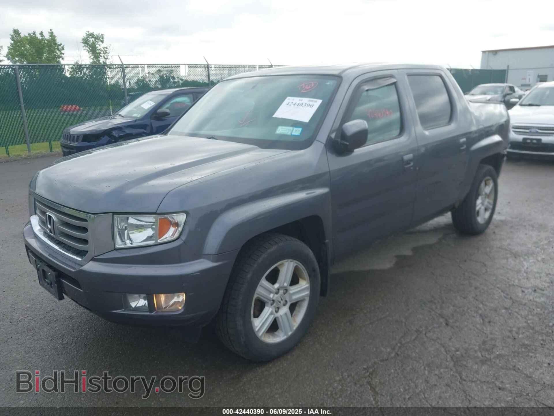 2014 HONDA RIDGELINE - VIN: 5FPYK1F5XEB011772 - Фото 2