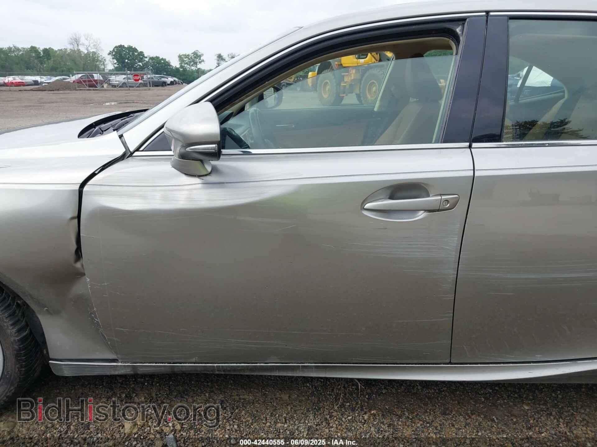 2016 LEXUS IS 200T - VIN: JTHBA1D20G5015102 - Фото 18
