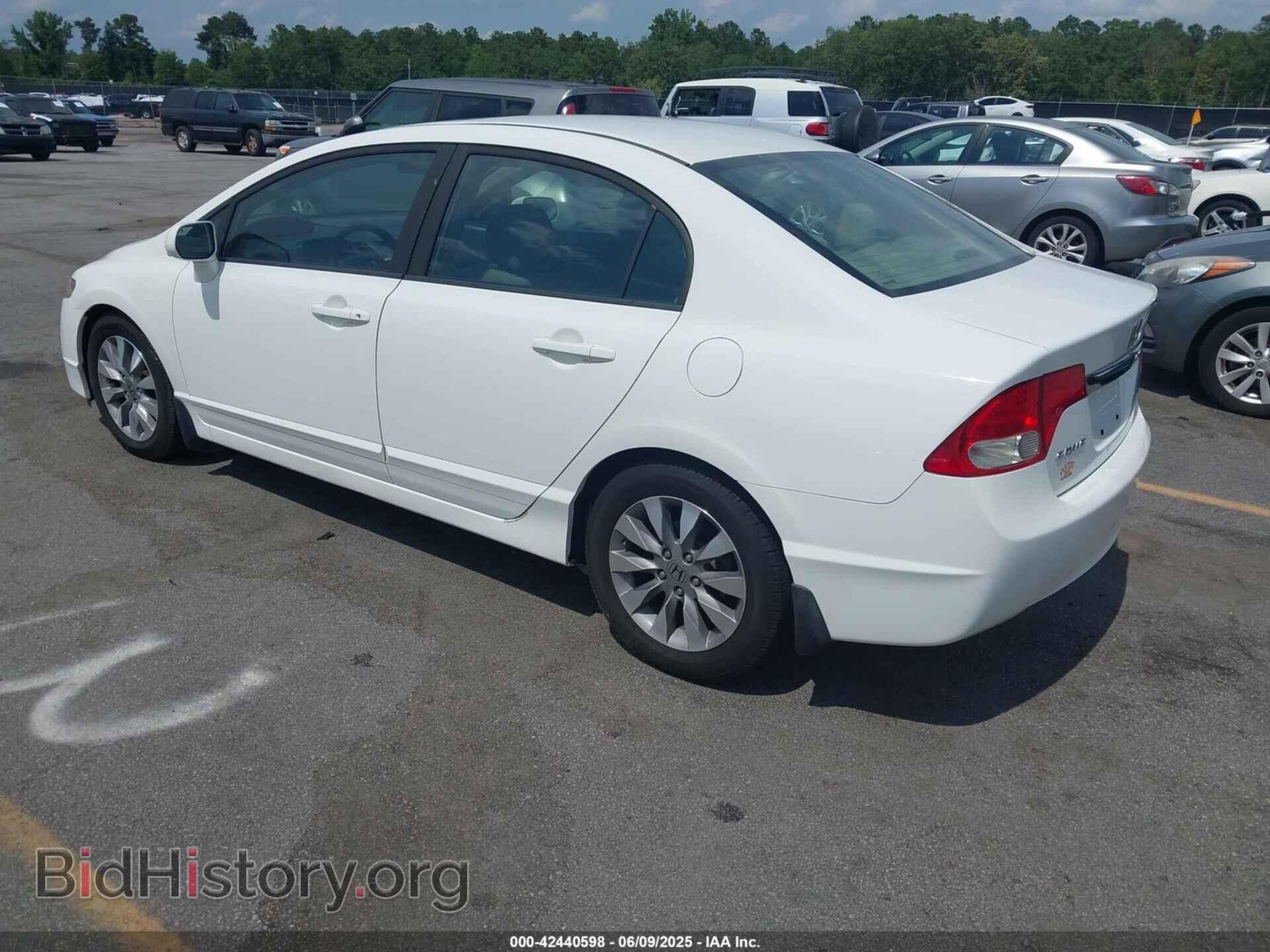 2010 HONDA CIVIC - VIN: 19XFA1F85AE060715 - Фото 3