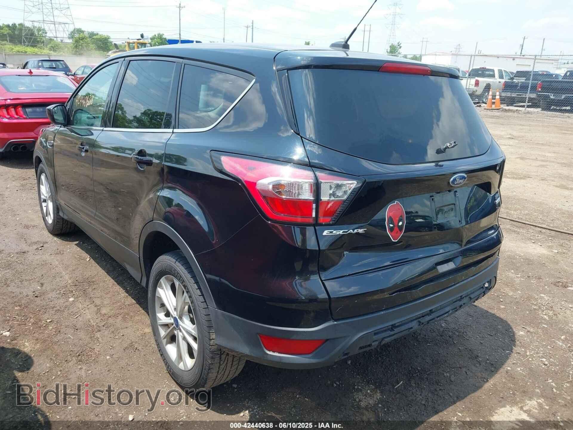 2017 FORD ESCAPE - VIN: 1FMCU0GDXHUC46418 - Фото 3