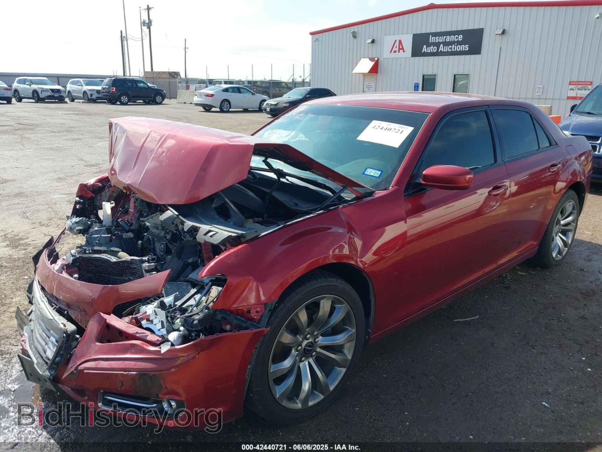 2014 CHRYSLER 300 - VIN: 2C3CCABG5EH301603 - Фото 2