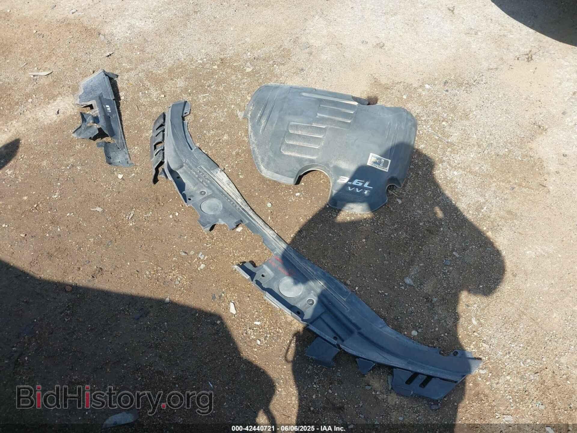 2014 CHRYSLER 300 - VIN: 2C3CCABG5EH301603 - Фото 11