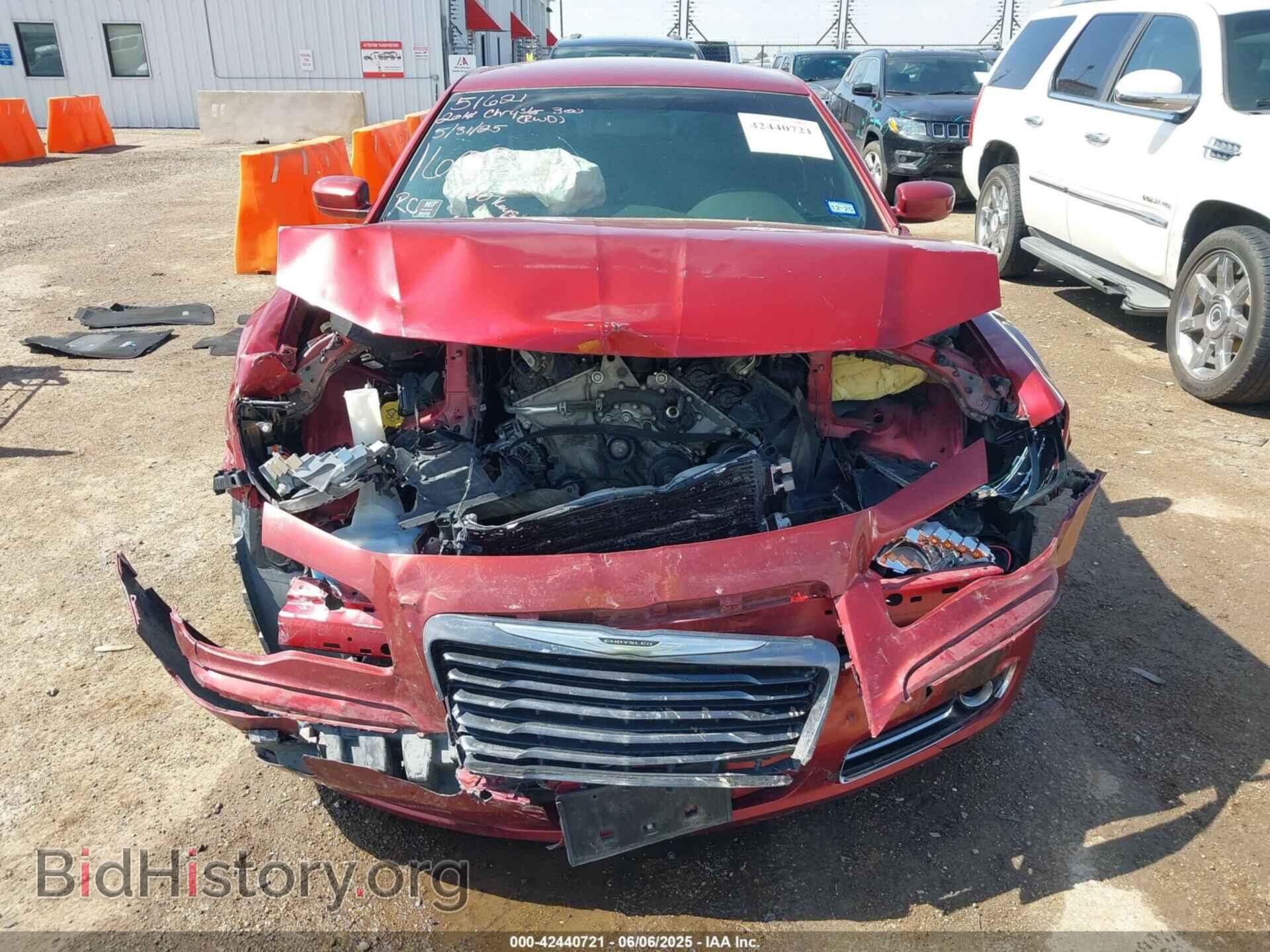 2014 CHRYSLER 300 - VIN: 2C3CCABG5EH301603 - Фото 6