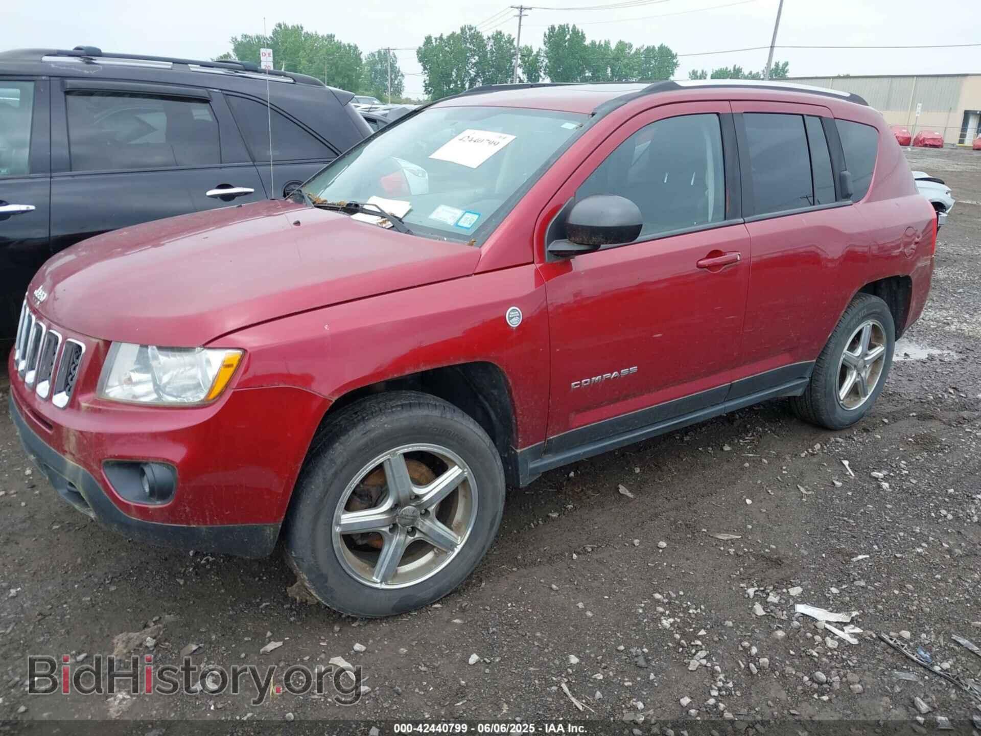 2012 JEEP COMPASS - VIN: 1C4NJDEB1CD525652 - Photo 2