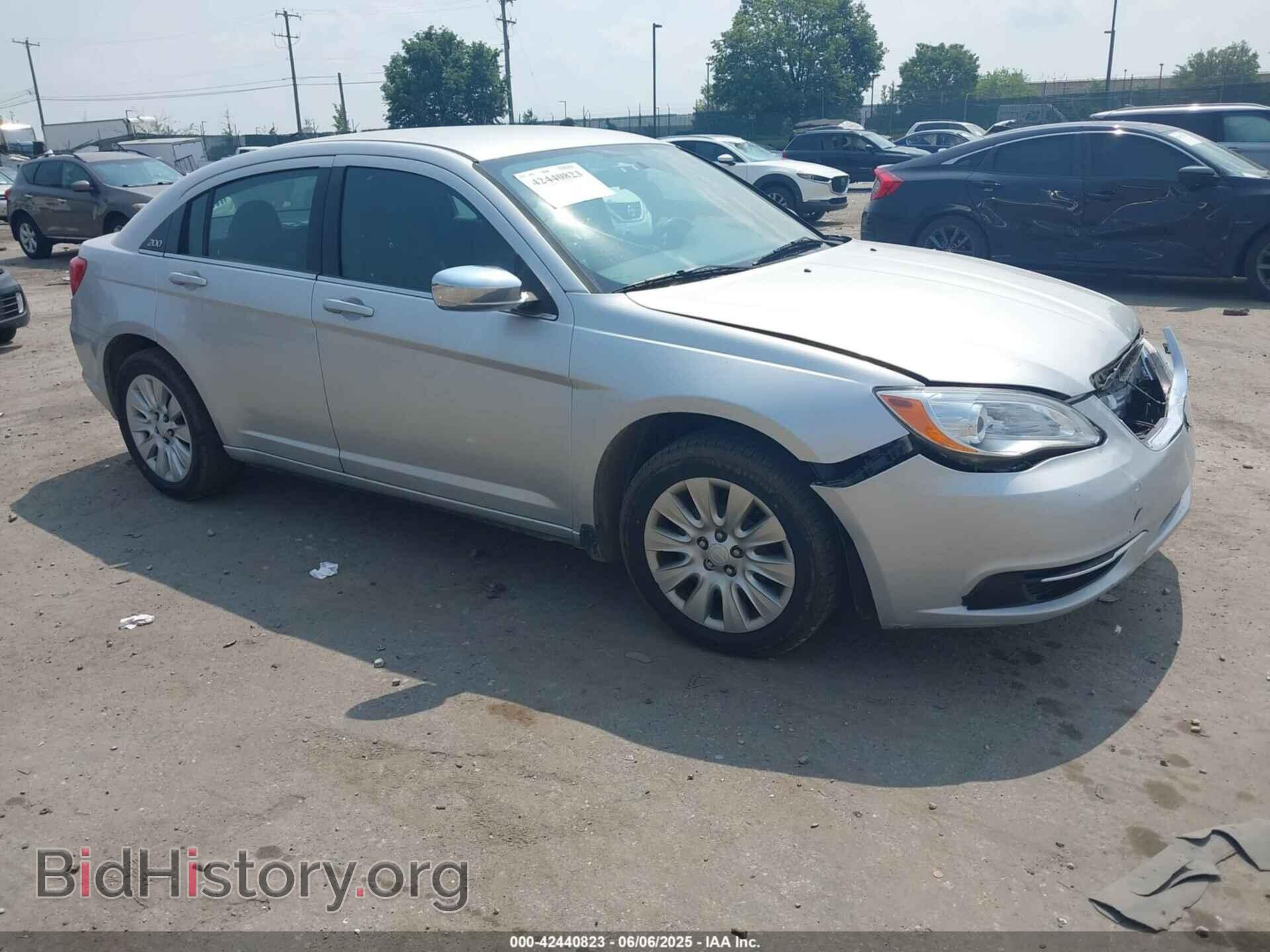 Фотография 1C3CCBABXCN305890 - CHRYSLER 200 2012