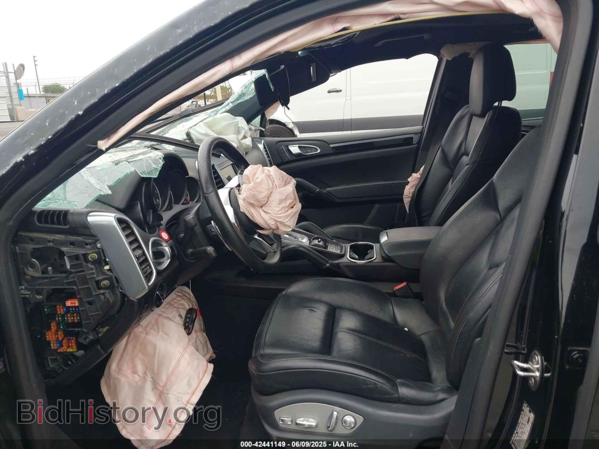 2016 PORSCHE CAYENNE - VIN: WP1AA2A26GLA06051 - Photo 5
