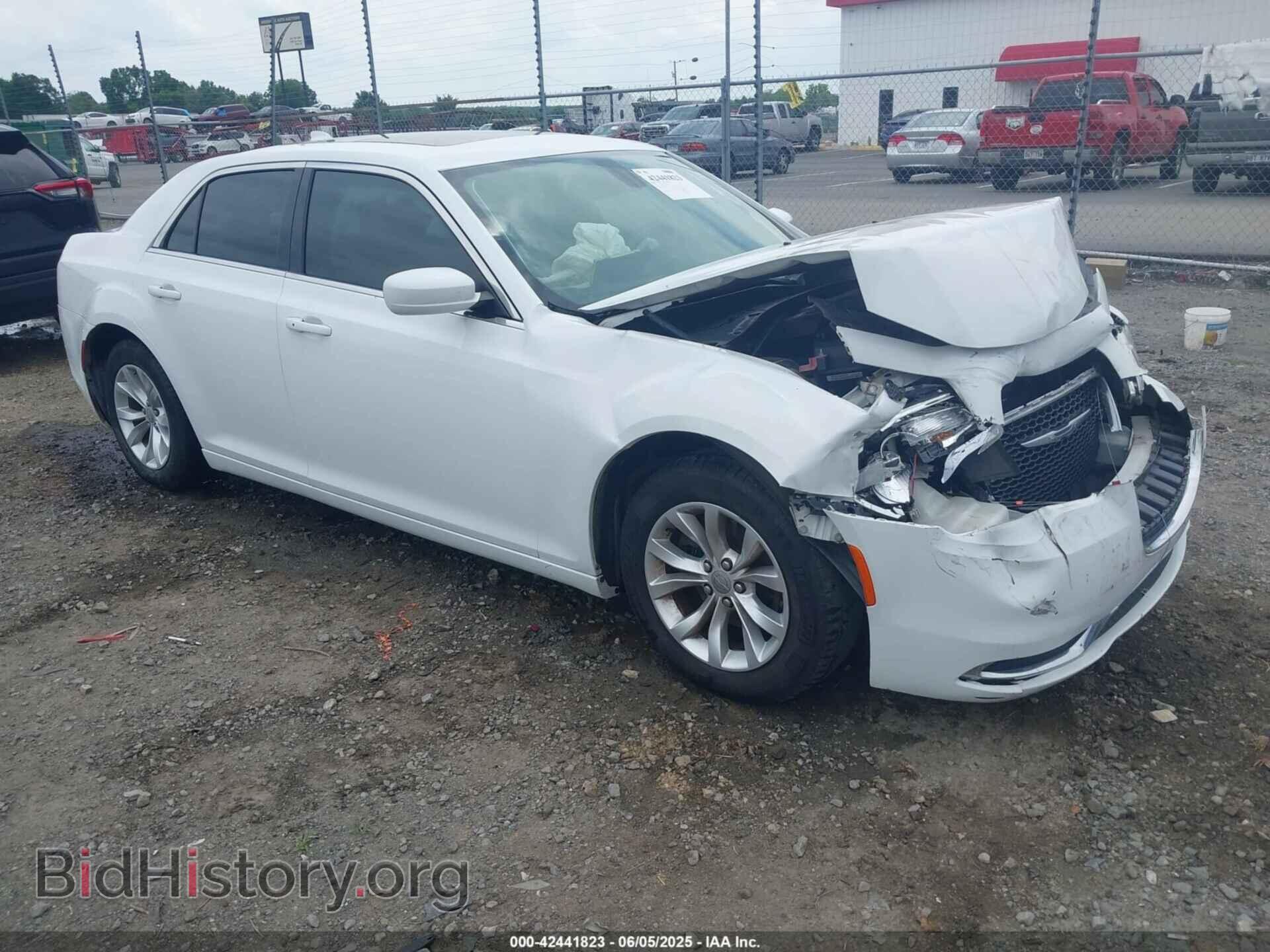 Фотография 2C3CCAAG2GH216920 - CHRYSLER 300 2016