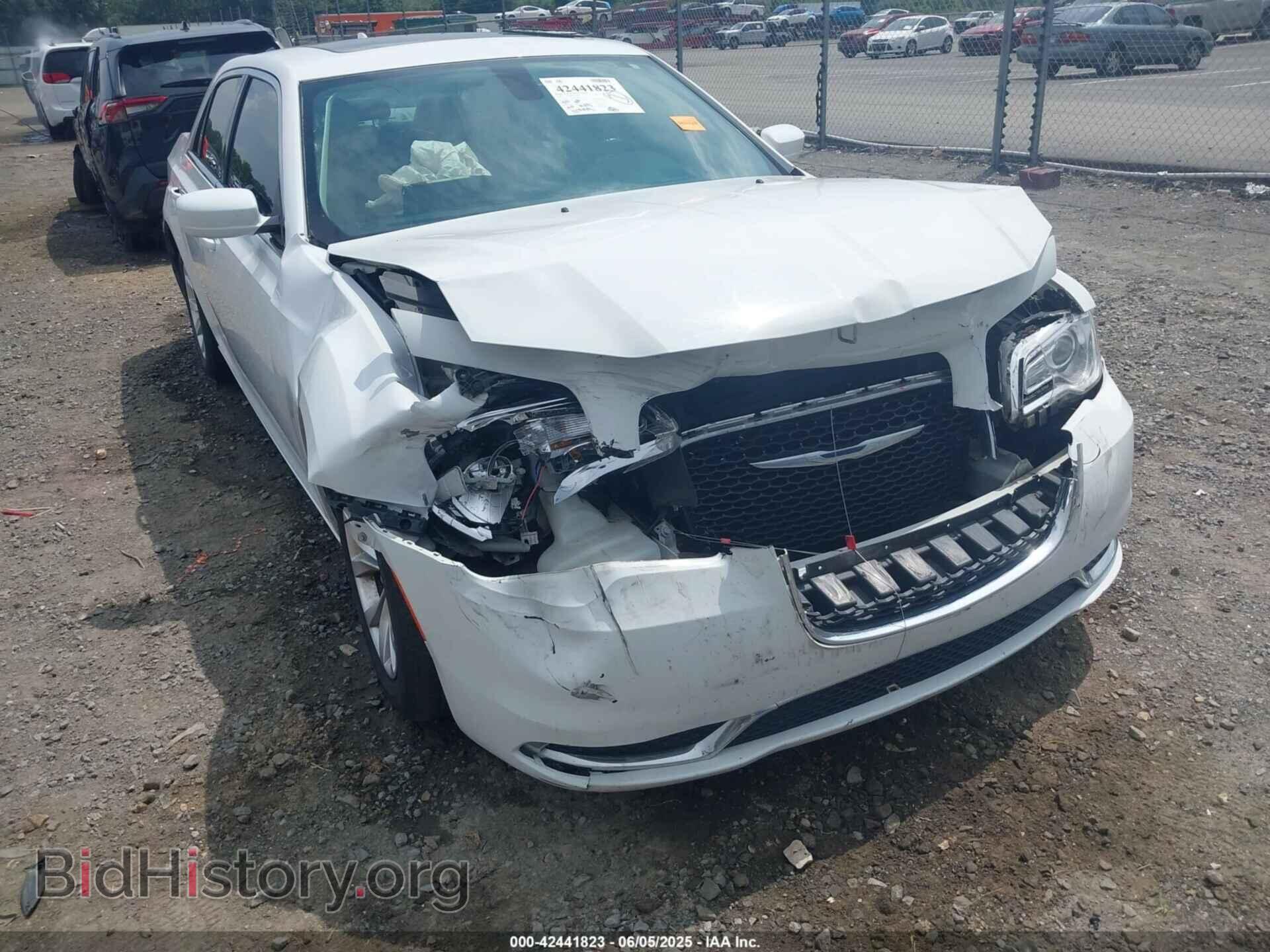 2016 CHRYSLER 300 - VIN: 2C3CCAAG2GH216920 - Фото 6