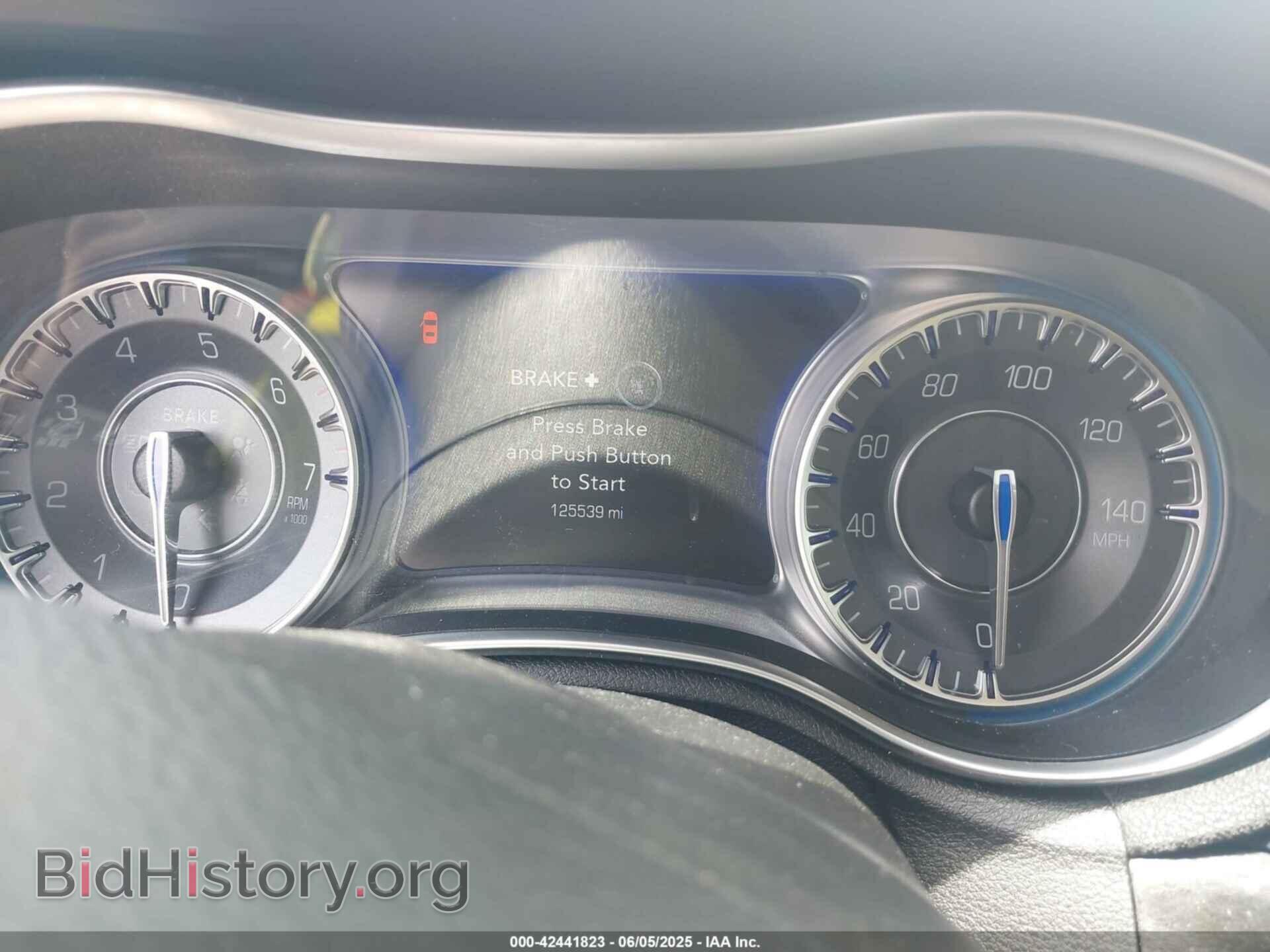 2016 CHRYSLER 300 - VIN: 2C3CCAAG2GH216920 - Фото 7