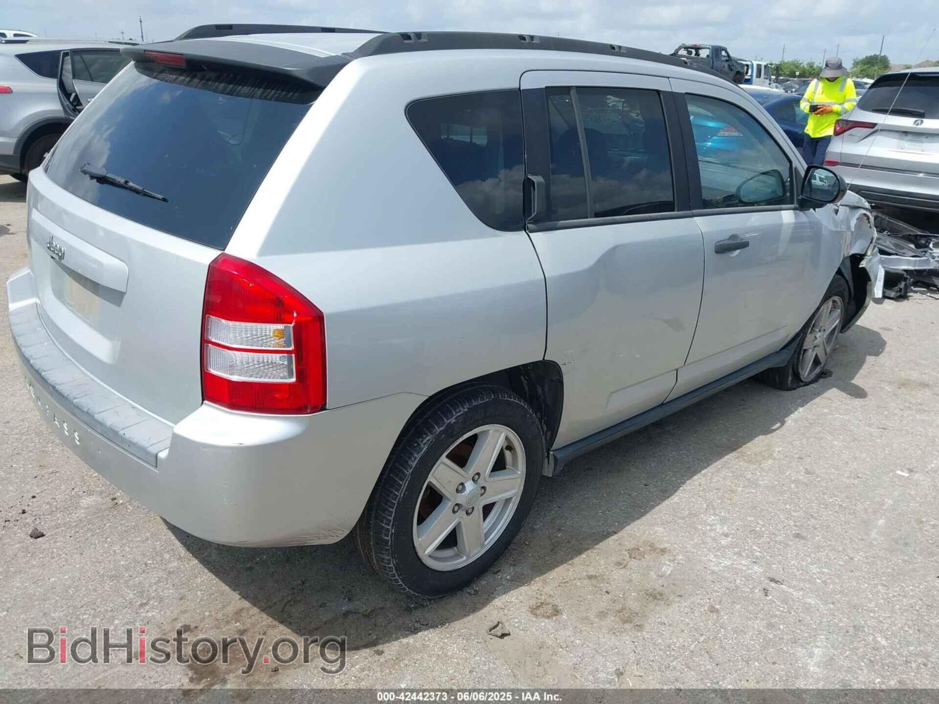 2007 JEEP COMPASS - VIN: 1J8FT47W87D358252 - Фото 4