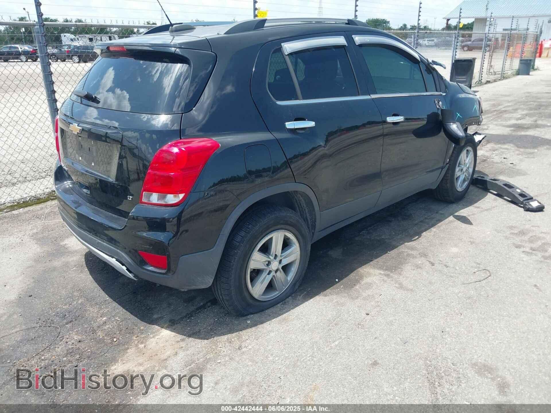 2019 CHEVROLET TRAX - VIN: 3GNCJPSB8KL335649 - Фото 4