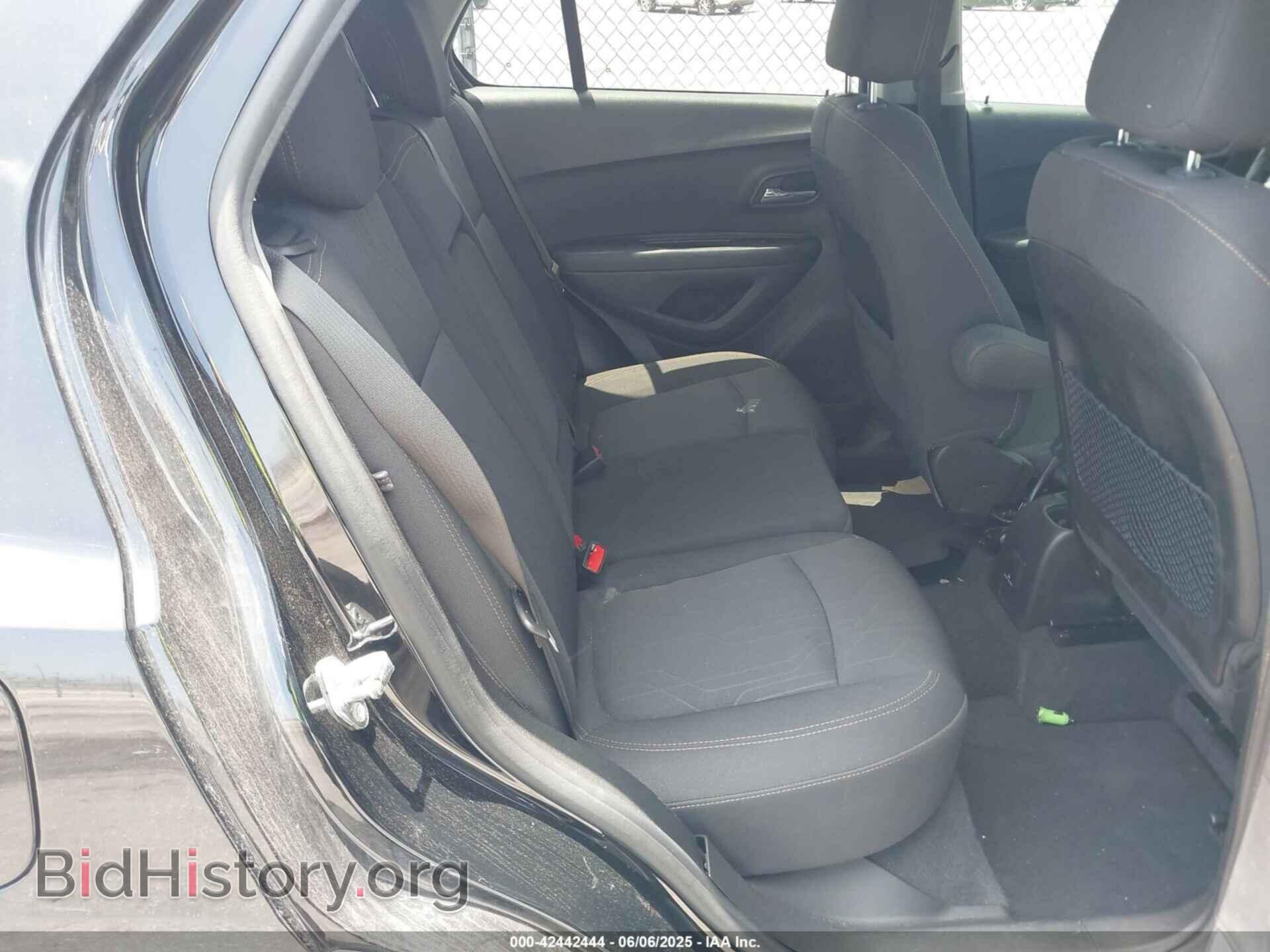 2019 CHEVROLET TRAX - VIN: 3GNCJPSB8KL335649 - Фото 8