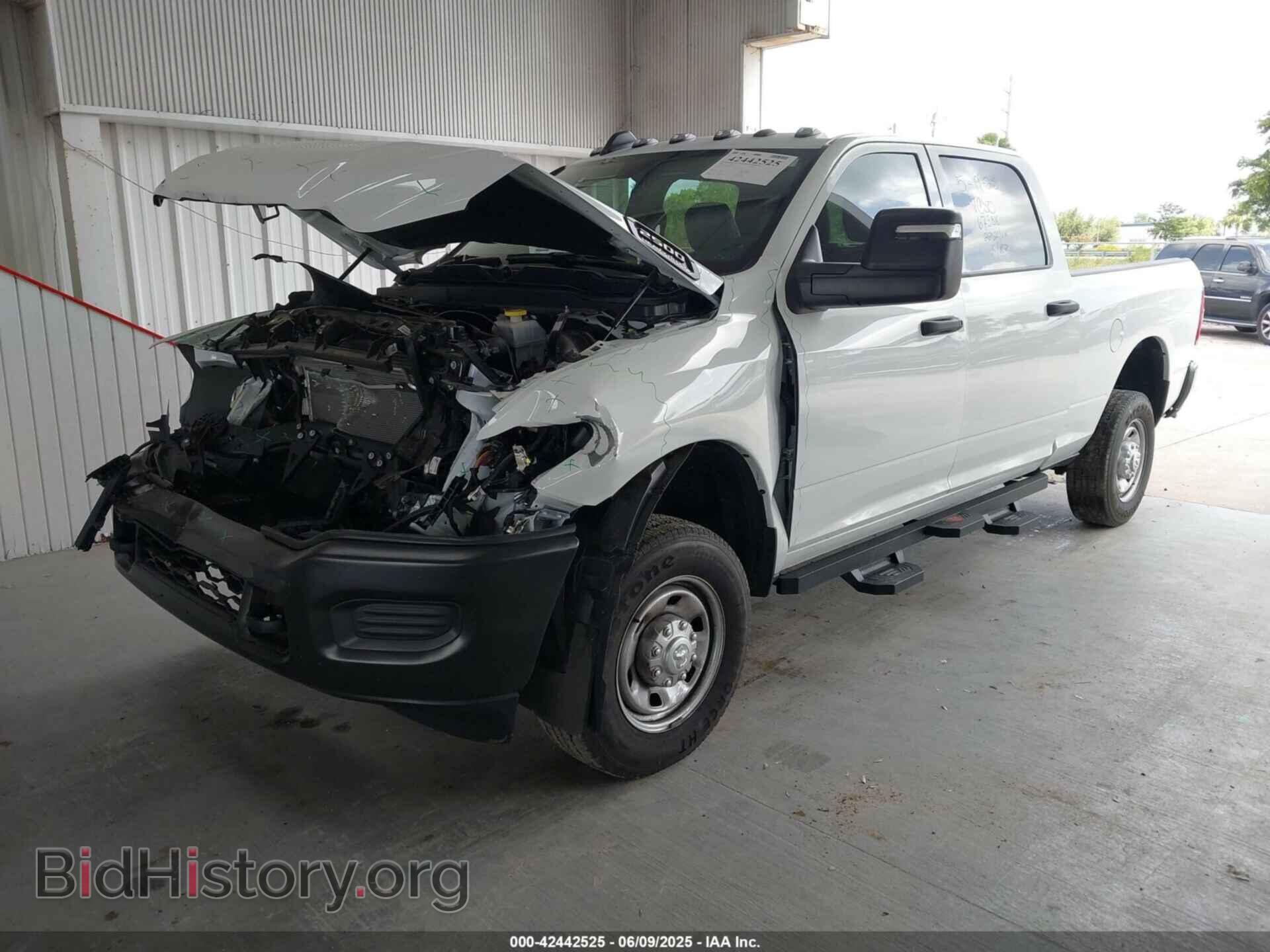 2024 RAM 2500 - VIN: 3C6UR5CJ4RG267621 - Фото 2