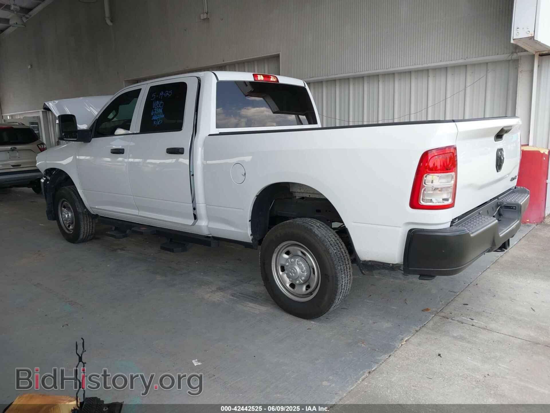 2024 RAM 2500 - VIN: 3C6UR5CJ4RG267621 - Фото 3