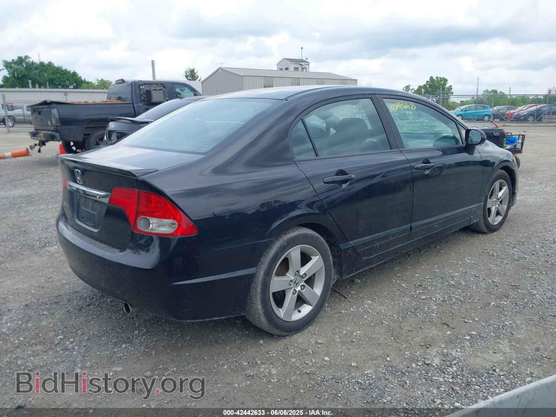 2010 HONDA CIVIC - VIN: 19XFA1F69AE082232 - Фото 4