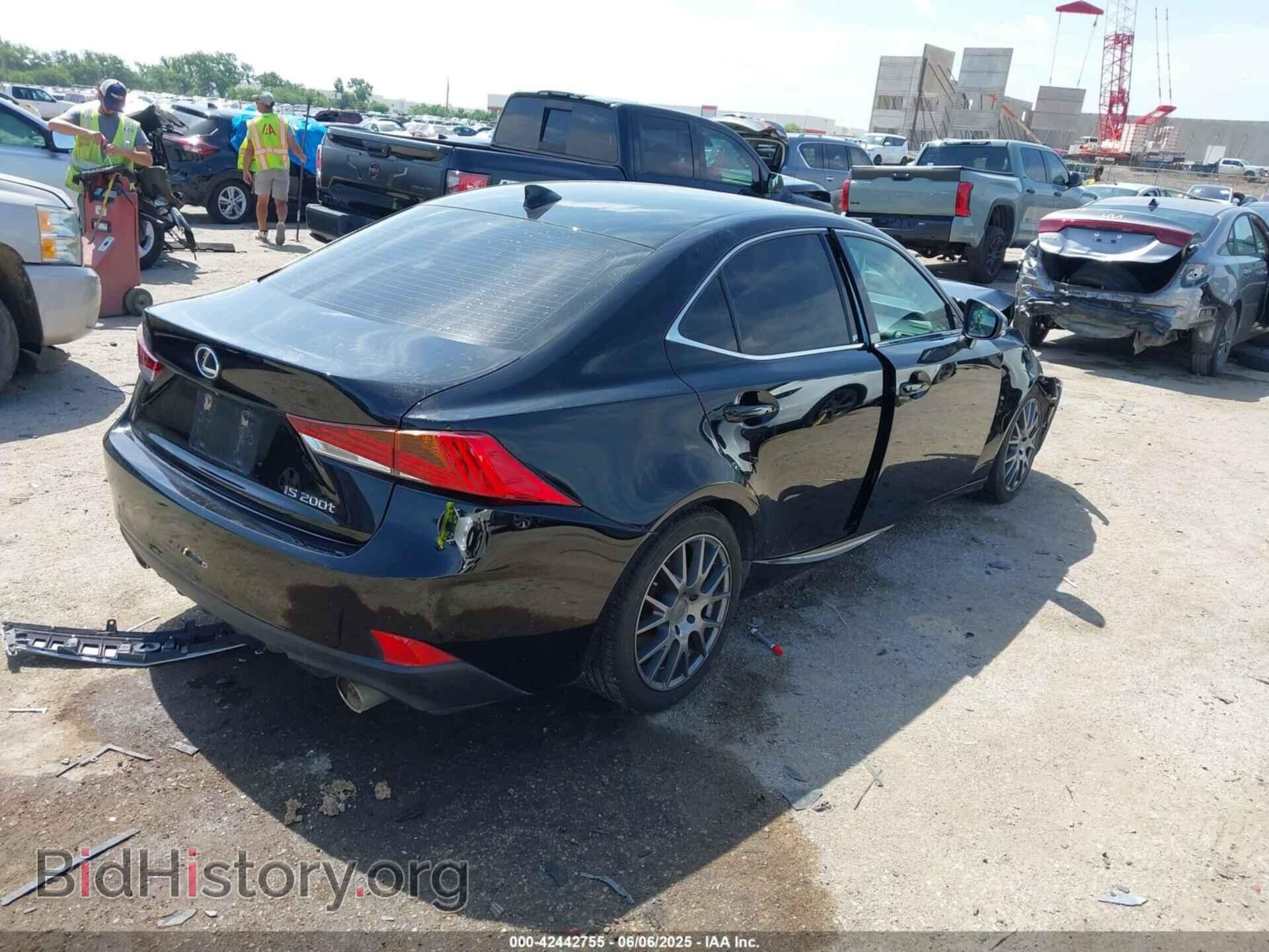 2017 LEXUS IS 200T - VIN: JTHBA1D28H5044526 - Фото 4