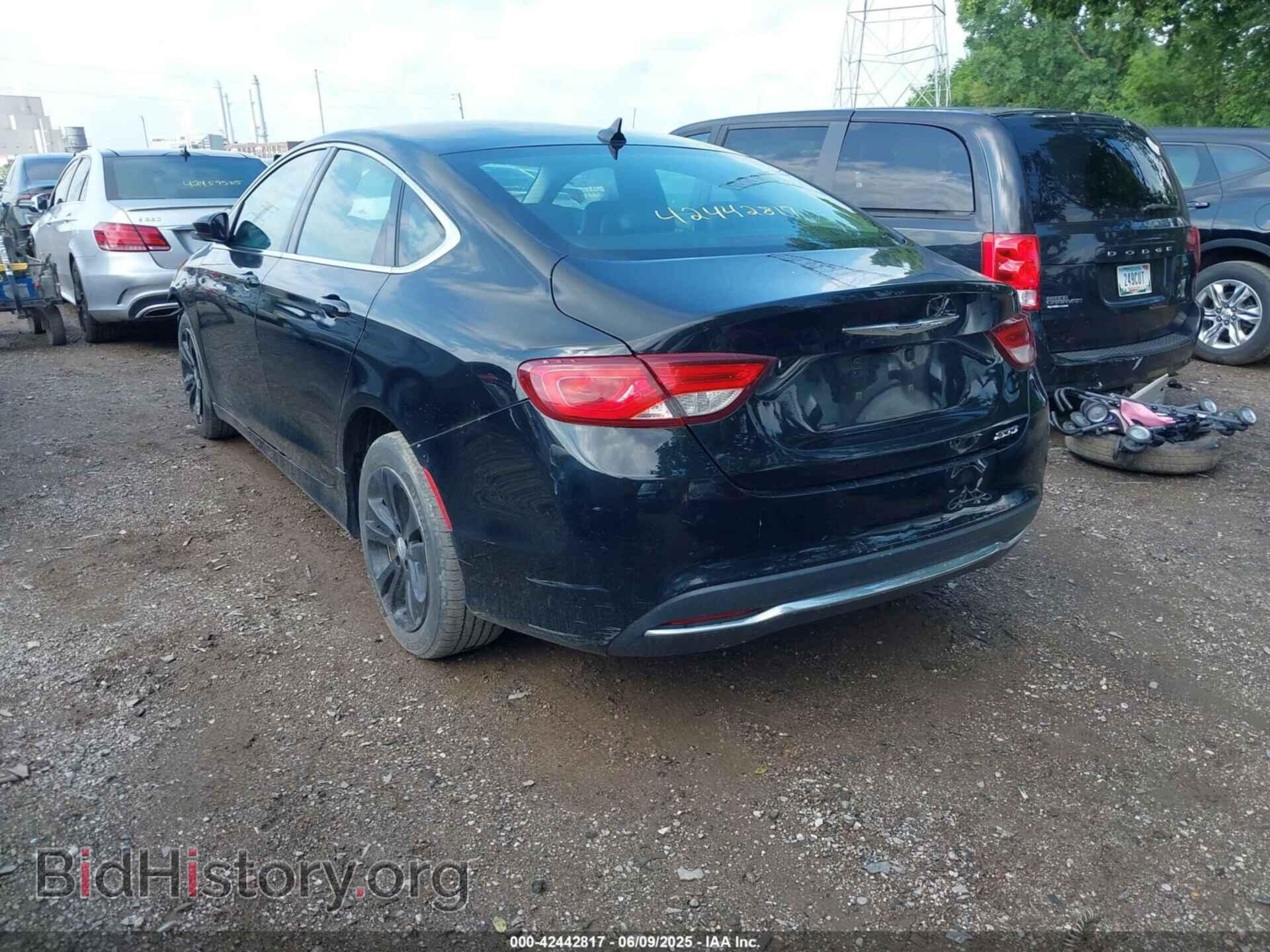 2017 CHRYSLER 200 - VIN: 1C3CCCAB3HN510741 - Фото 3