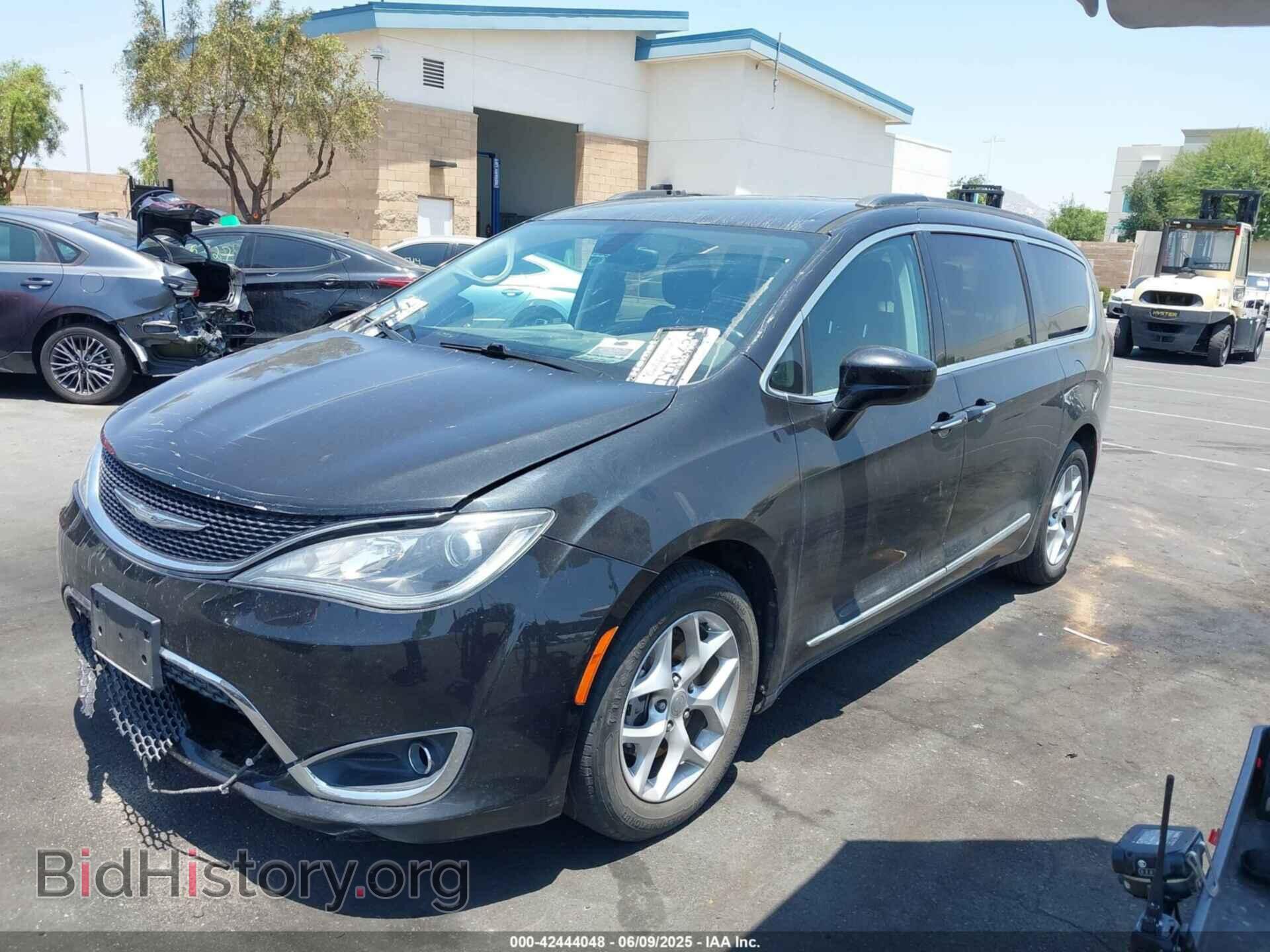2017 CHRYSLER PACIFICA - VIN: 2C4RC1BG9HR611371 - Фото 2
