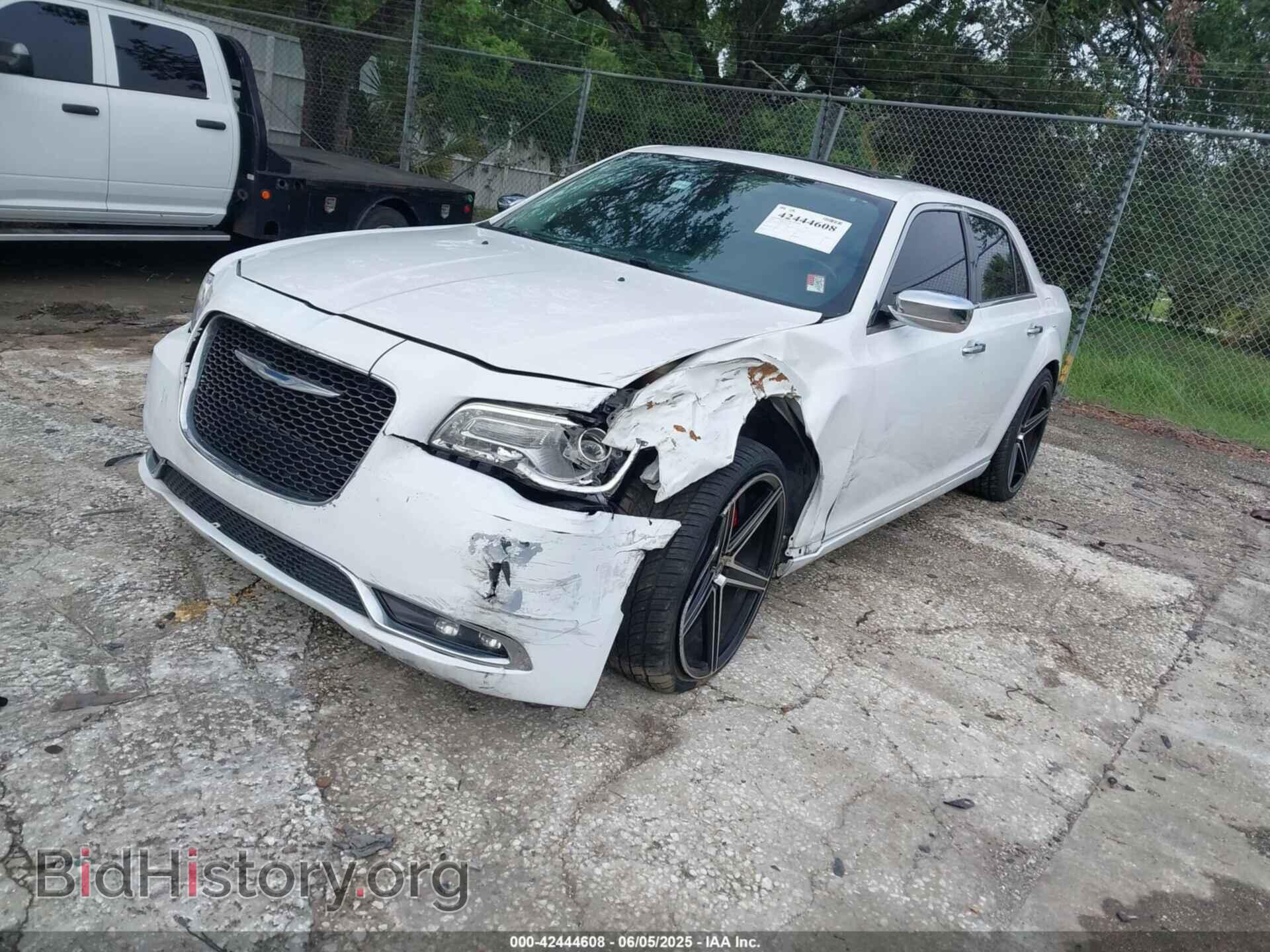 2016 CHRYSLER 300C - VIN: 2C3CCAEG5GH181560 - Фото 2