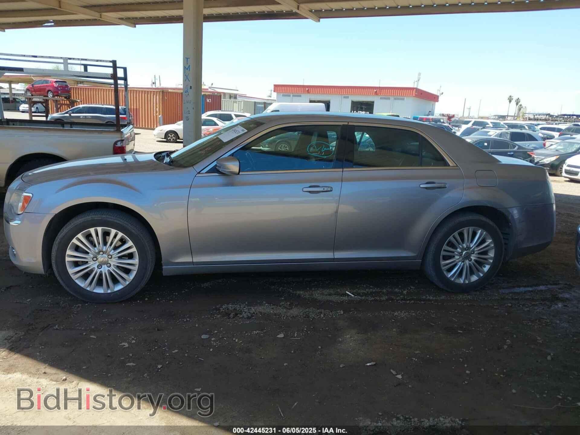 2014 CHRYSLER 300 - VIN: 2C3CCARG0EH353226 - Фото 13