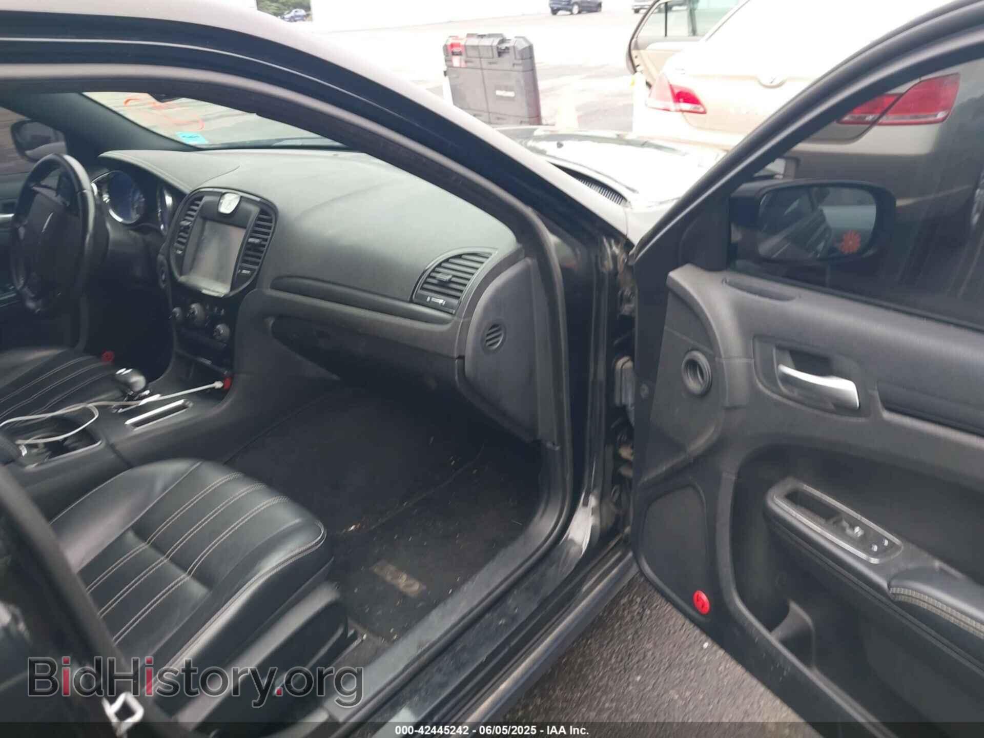 2014 CHRYSLER 300 - VIN: 2C3CCAGG3EH311832 - Фото 5