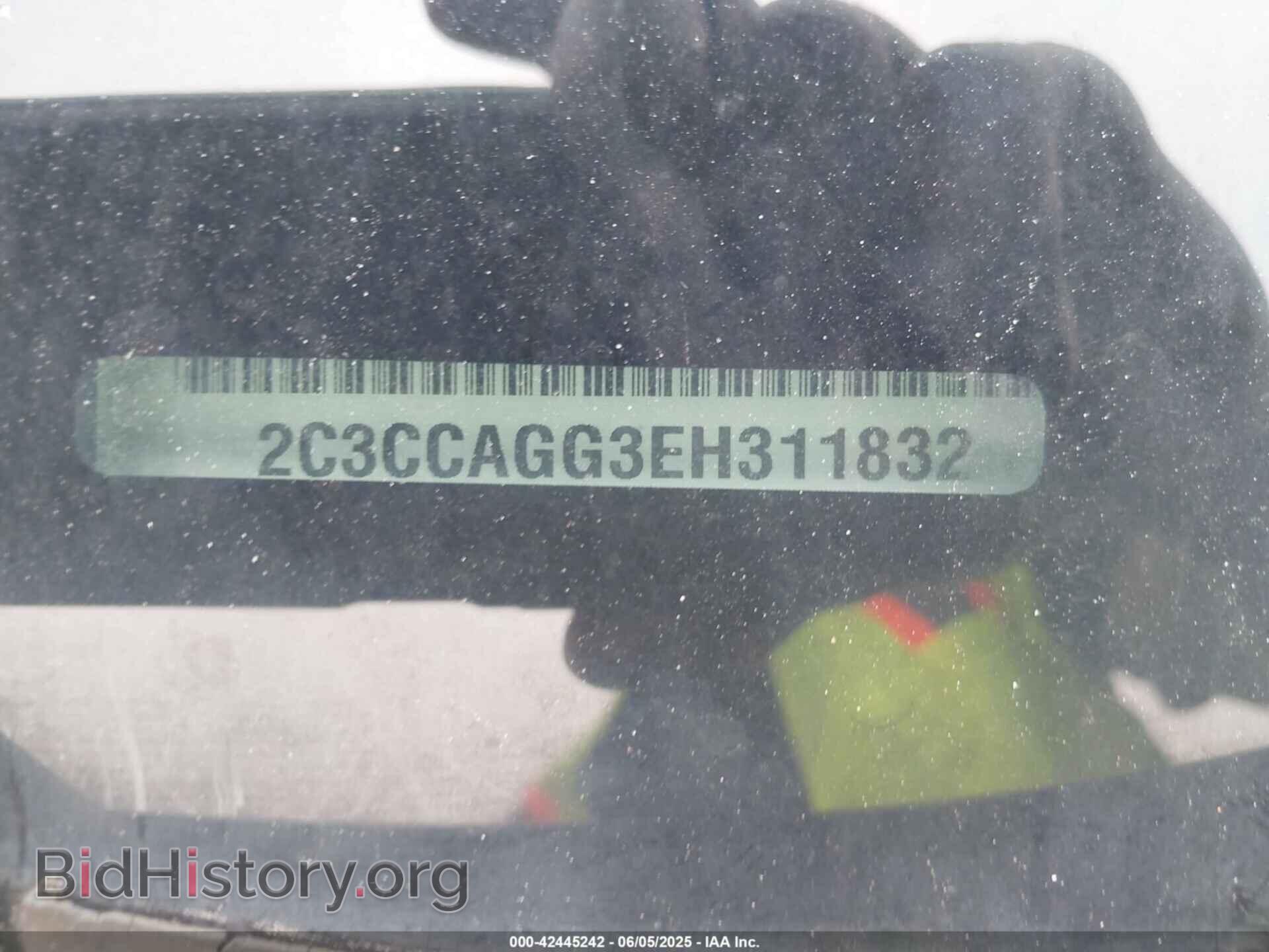 2014 CHRYSLER 300 - VIN: 2C3CCAGG3EH311832 - Фото 9
