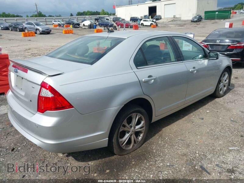 2012 Ford FUSION (VIN 3FAHP0HA0CR241935) — фото 4 из 11
