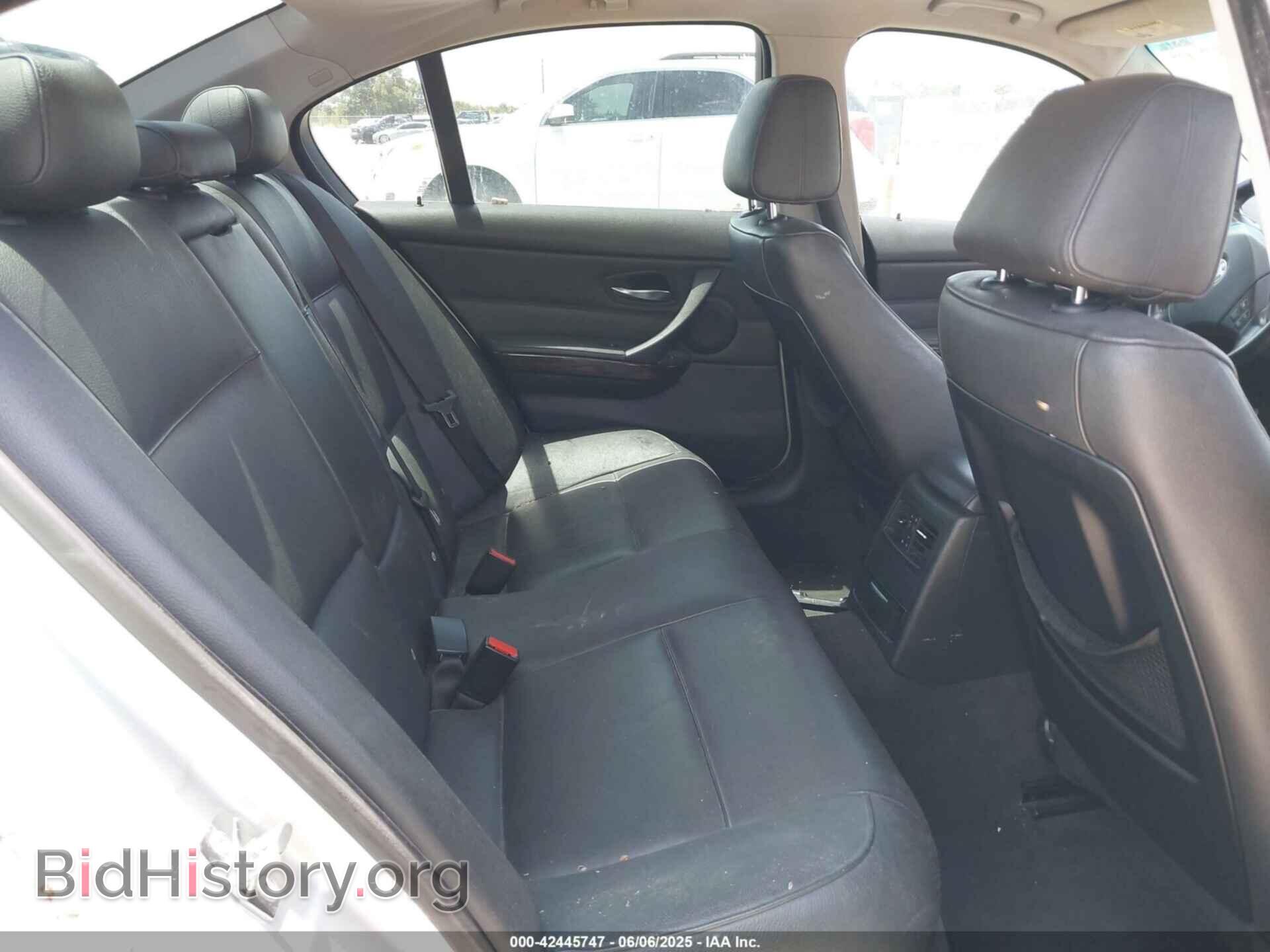 2006 BMW 330I - VIN: WBAVB33576PS18135 - Фото 8