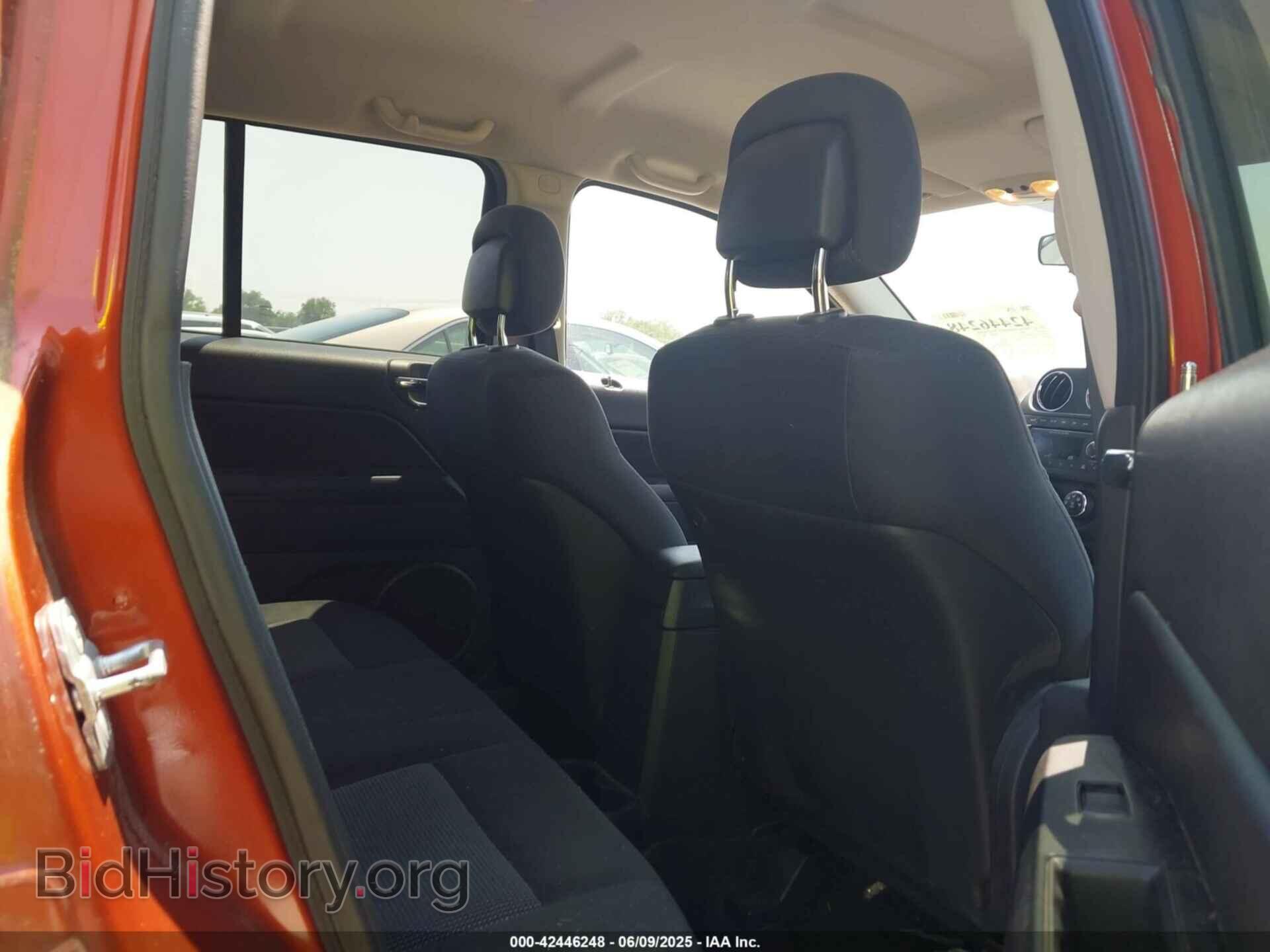 2012 JEEP COMPASS - VIN: 1C4NJCEB0CD610587 - Photo 8