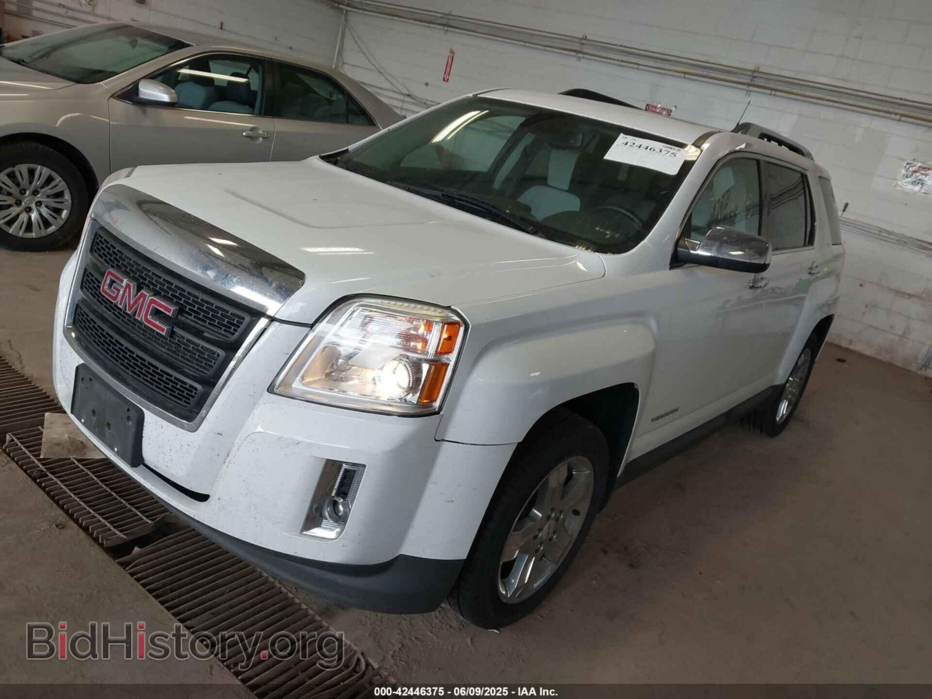 2012 GMC TERRAIN - VIN: 2GKFLXE55C6368379 - Photo 2