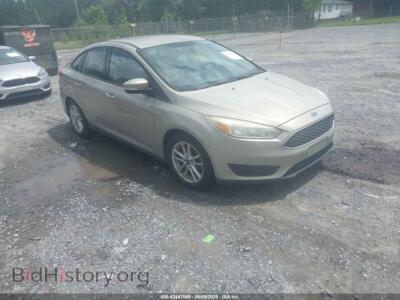 2015 Ford FOCUS SE, золотистый — VIN 1FADP3F21FL274618, IAAI