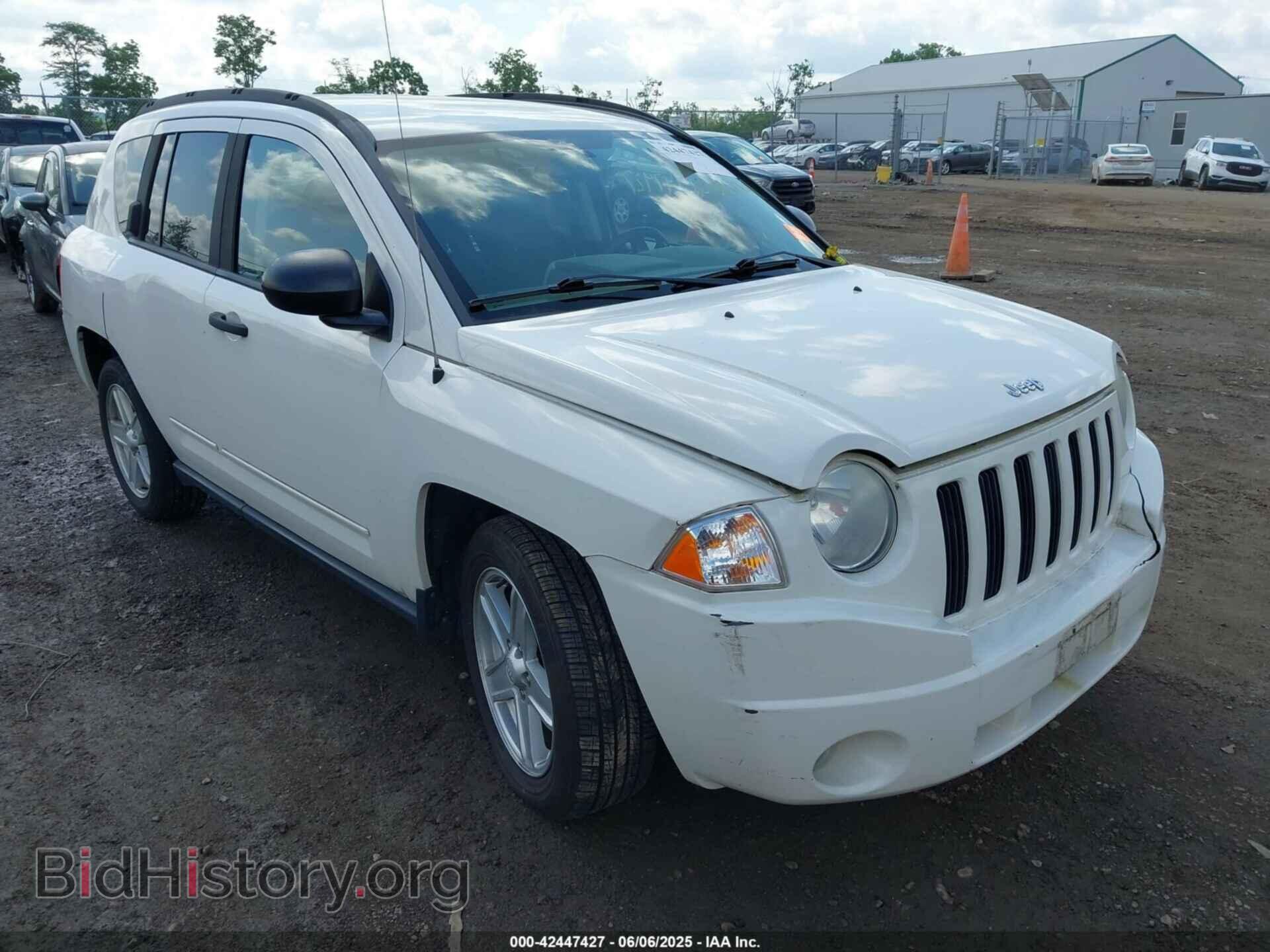 Фотография 1J8FT47W28D691757 - JEEP COMPASS 2008