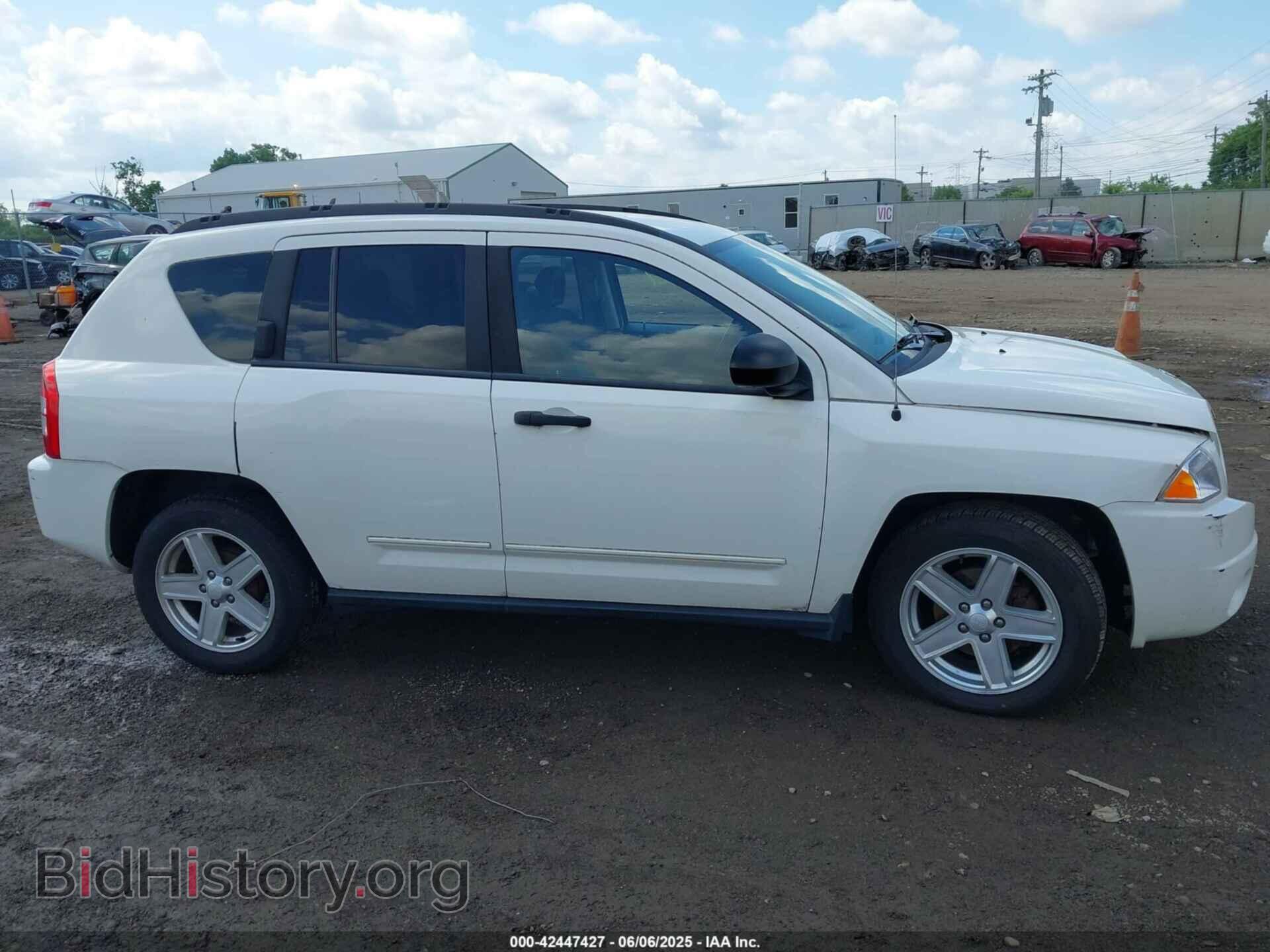 2008 JEEP COMPASS - VIN: 1J8FT47W28D691757 - Фото 13