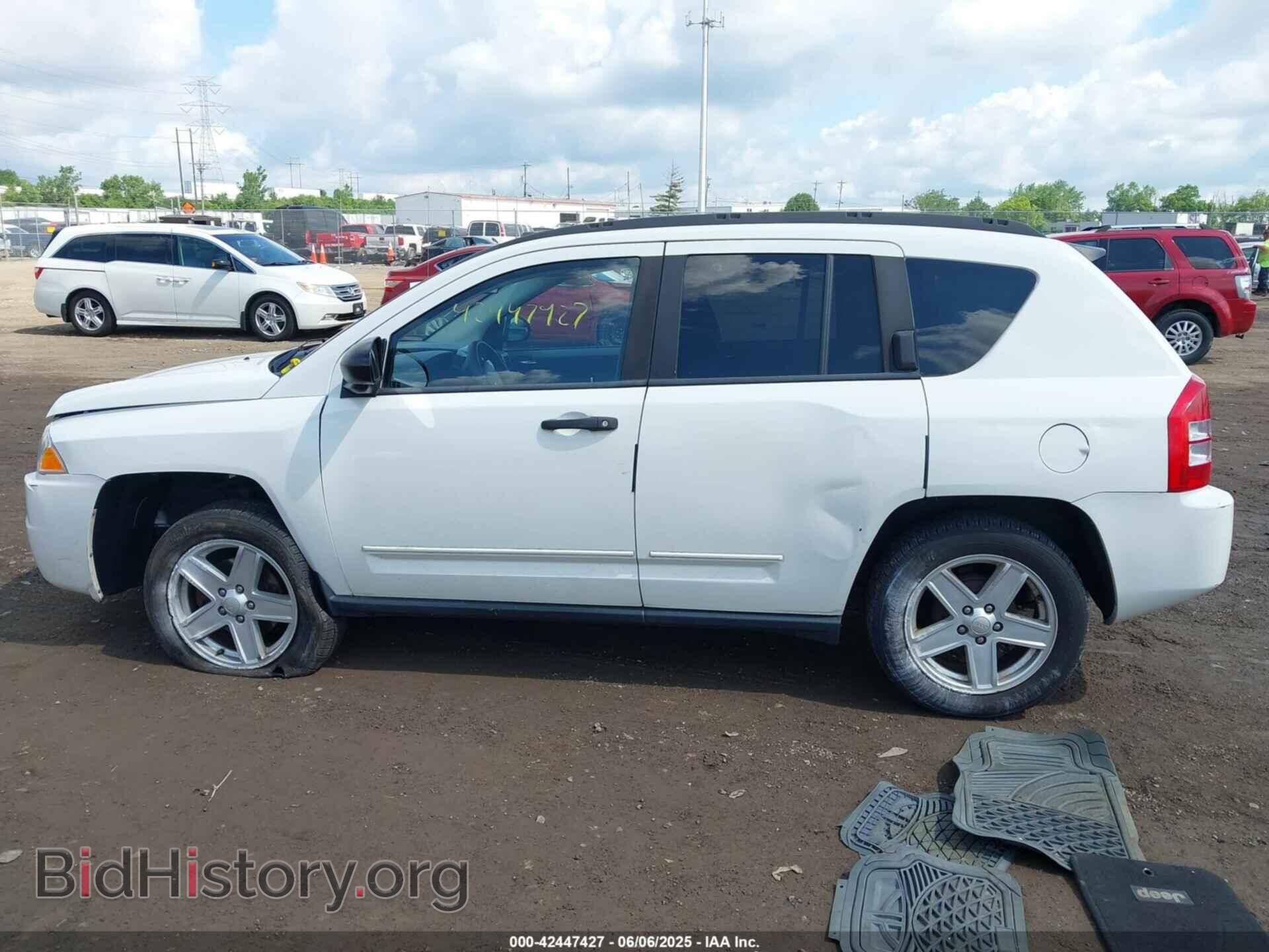2008 JEEP COMPASS - VIN: 1J8FT47W28D691757 - Фото 14