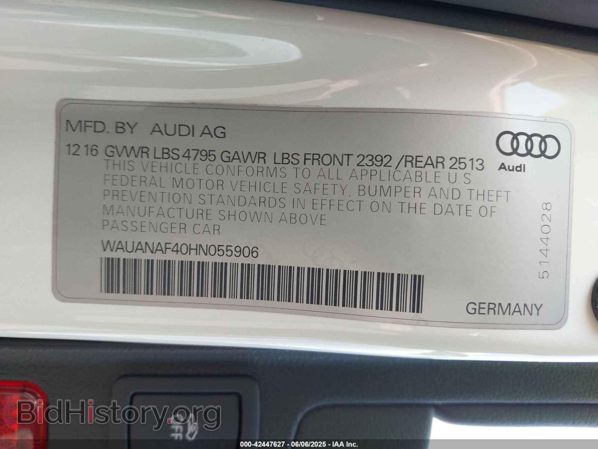 2017 AUDI A4 - VIN: WAUANAF40HN055906 - Фото 9