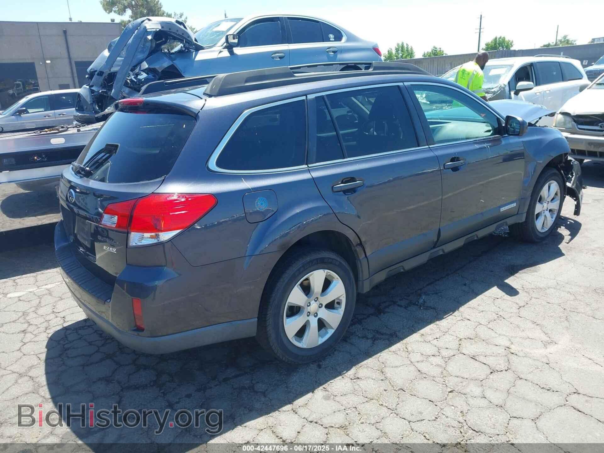 2011 SUBARU OUTBACK - VIN: 4S4BRBCC8B3394697 - Фото 4