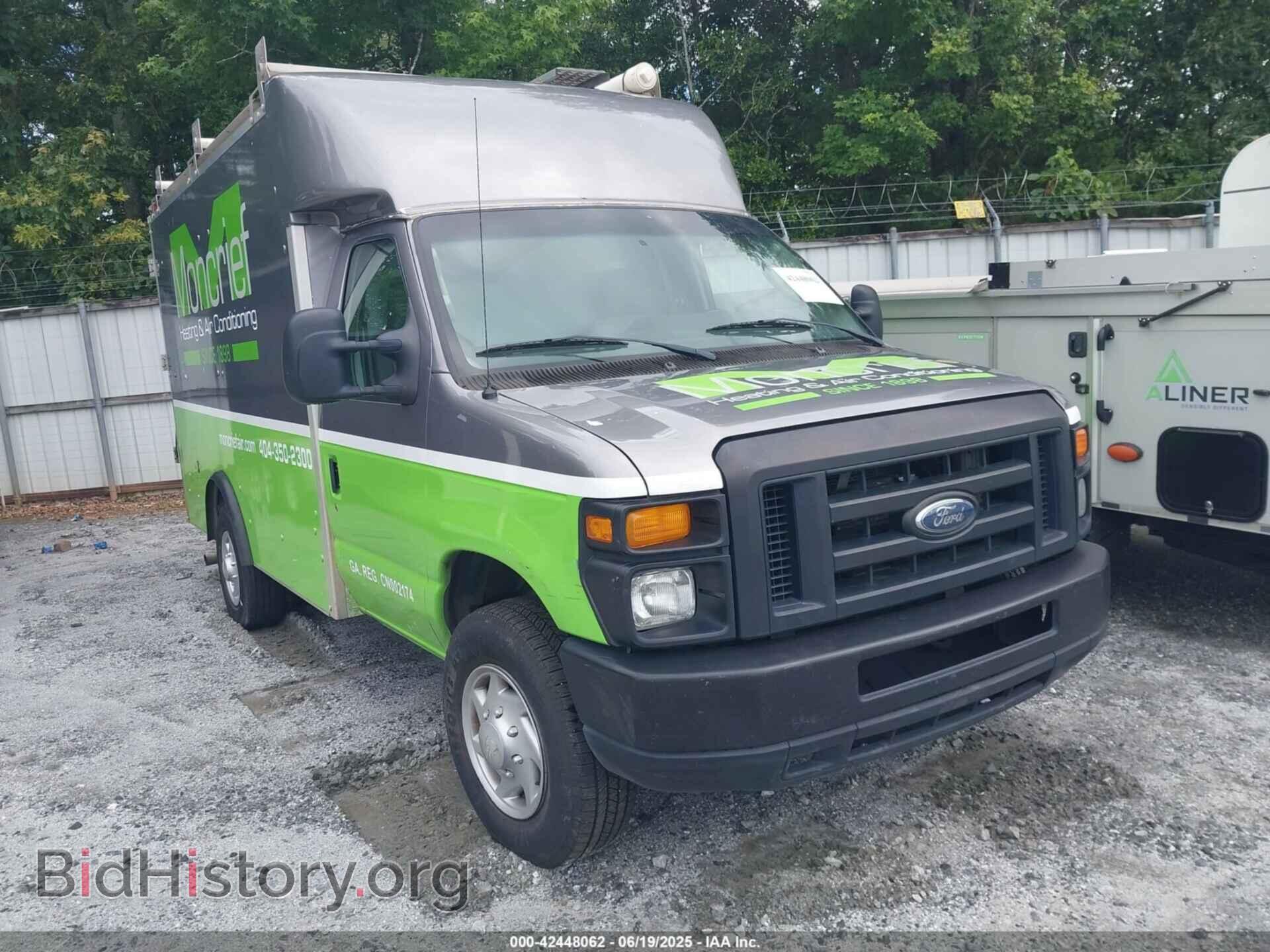 Photo 1FDSE3FLXCDB19129 - FORD E-350 CUTAWAY 2012