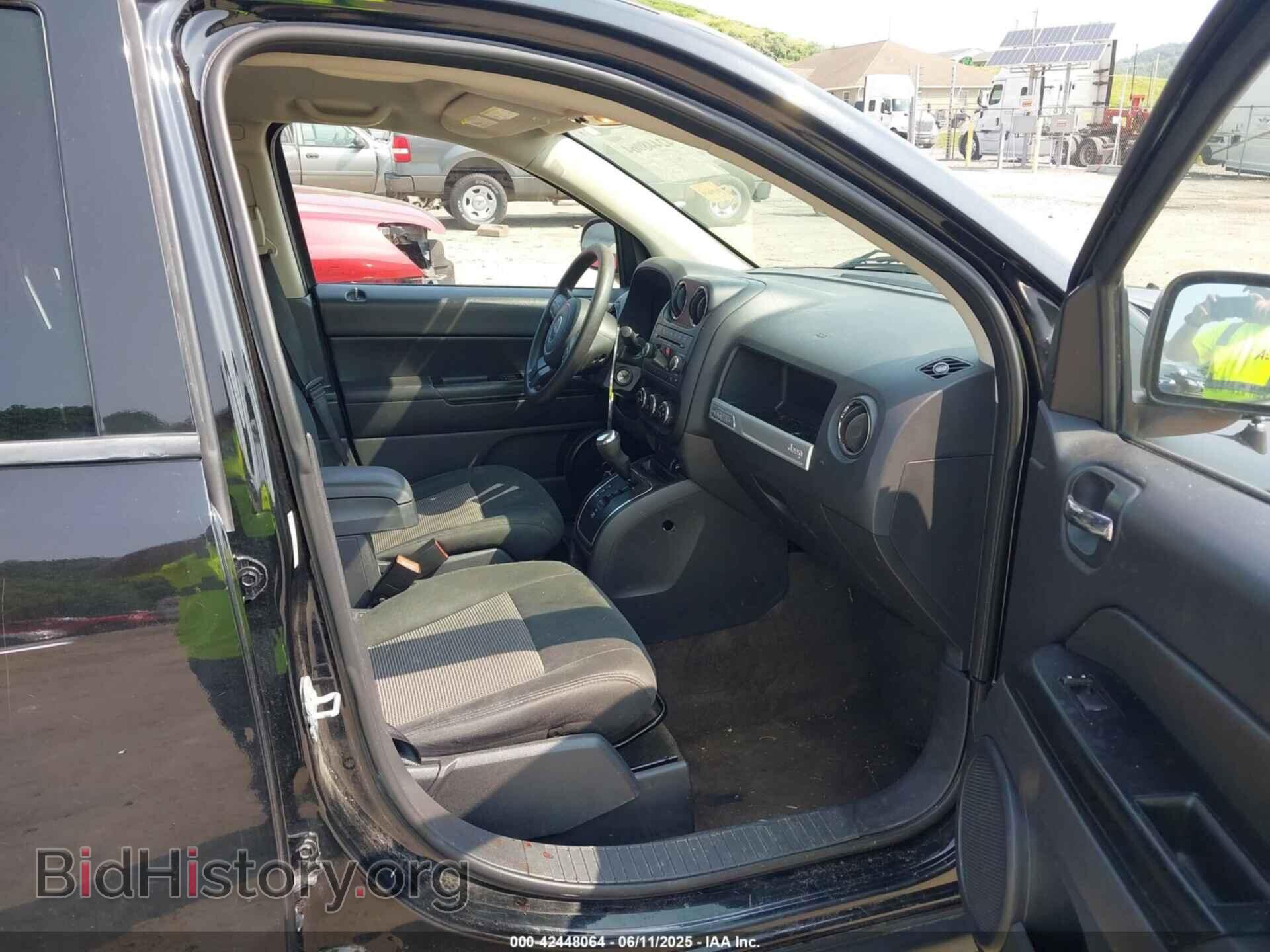 2014 JEEP COMPASS - VIN: 1C4NJDBB2ED800372 - Фото 5