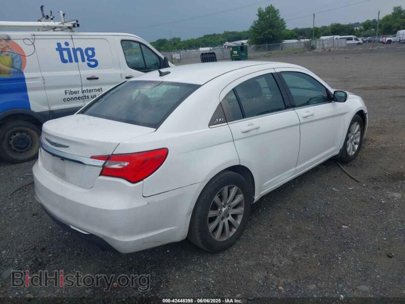2013 Chrysler 200 (VIN 1C3CCBBG3DN678040) — photo 4 of 11