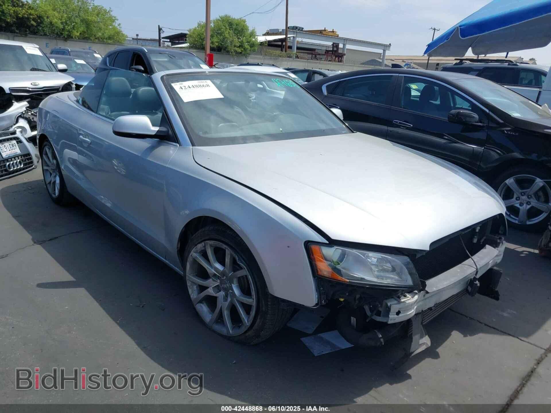 Photo WAUAFAFH2BN008366 - AUDI A5 2011