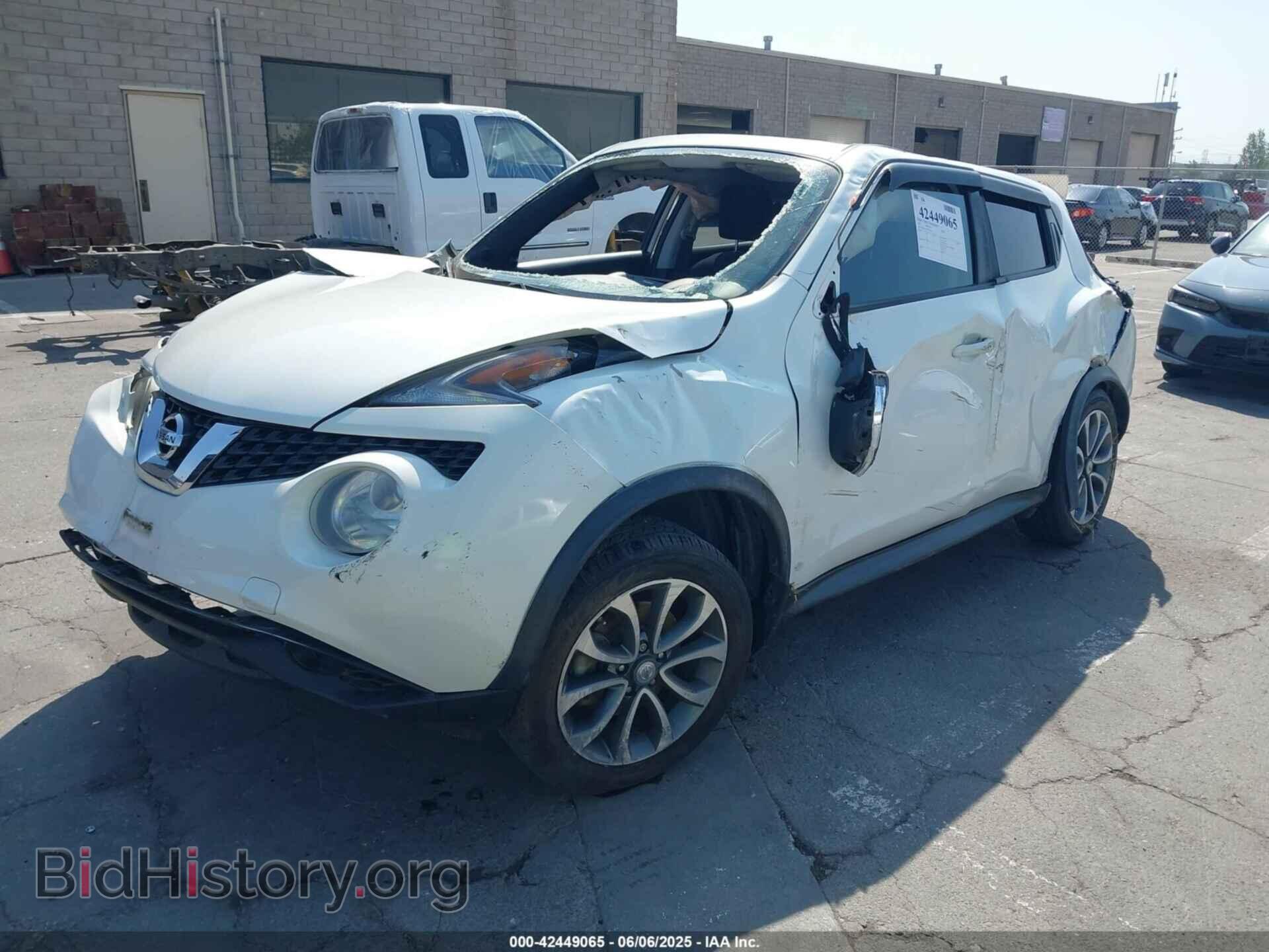 2017 NISSAN JUKE - VIN: JN8AF5MV7HT754145 - Фото 2